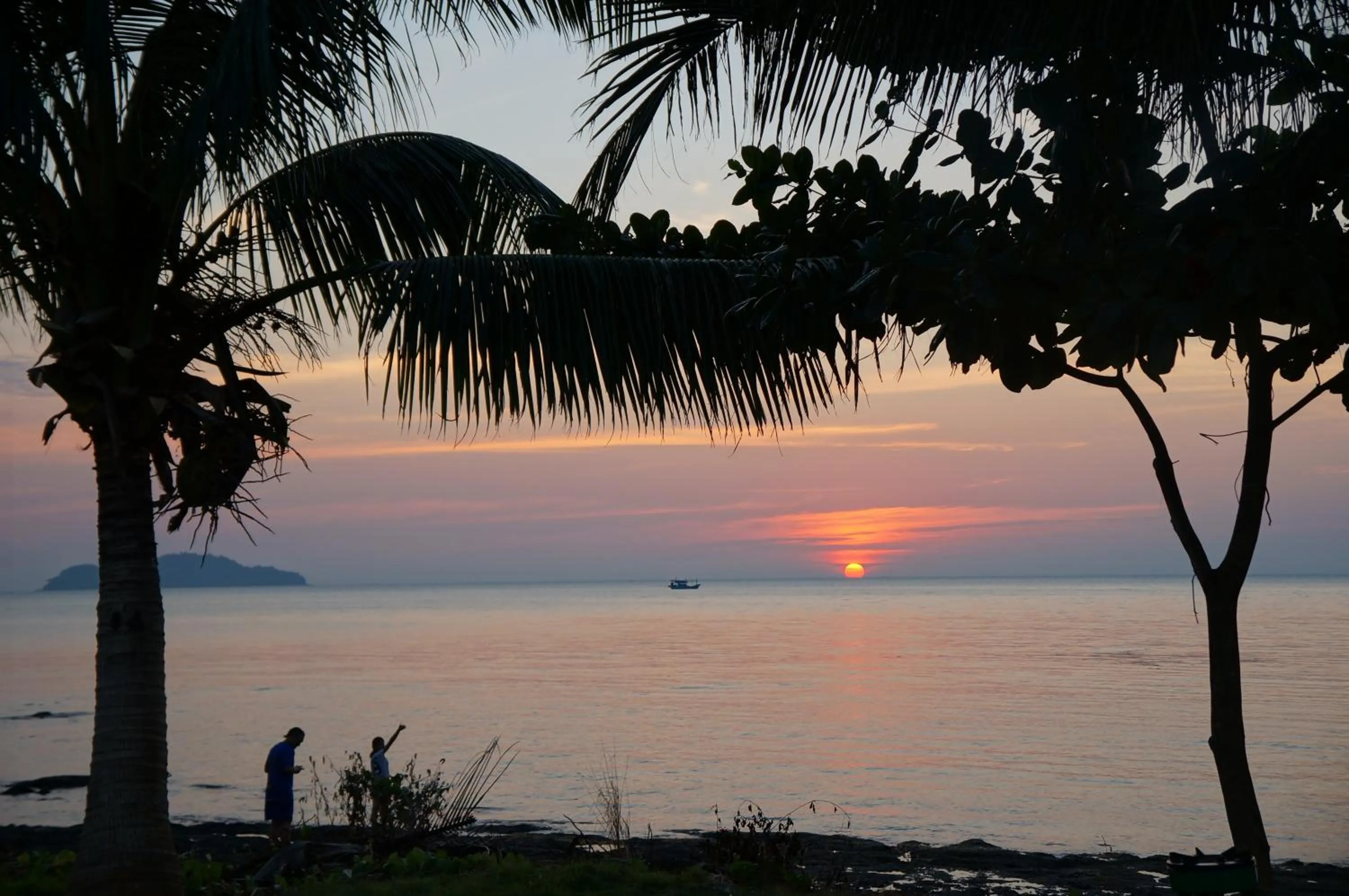 Sunset in Lomtalay Resort Trat