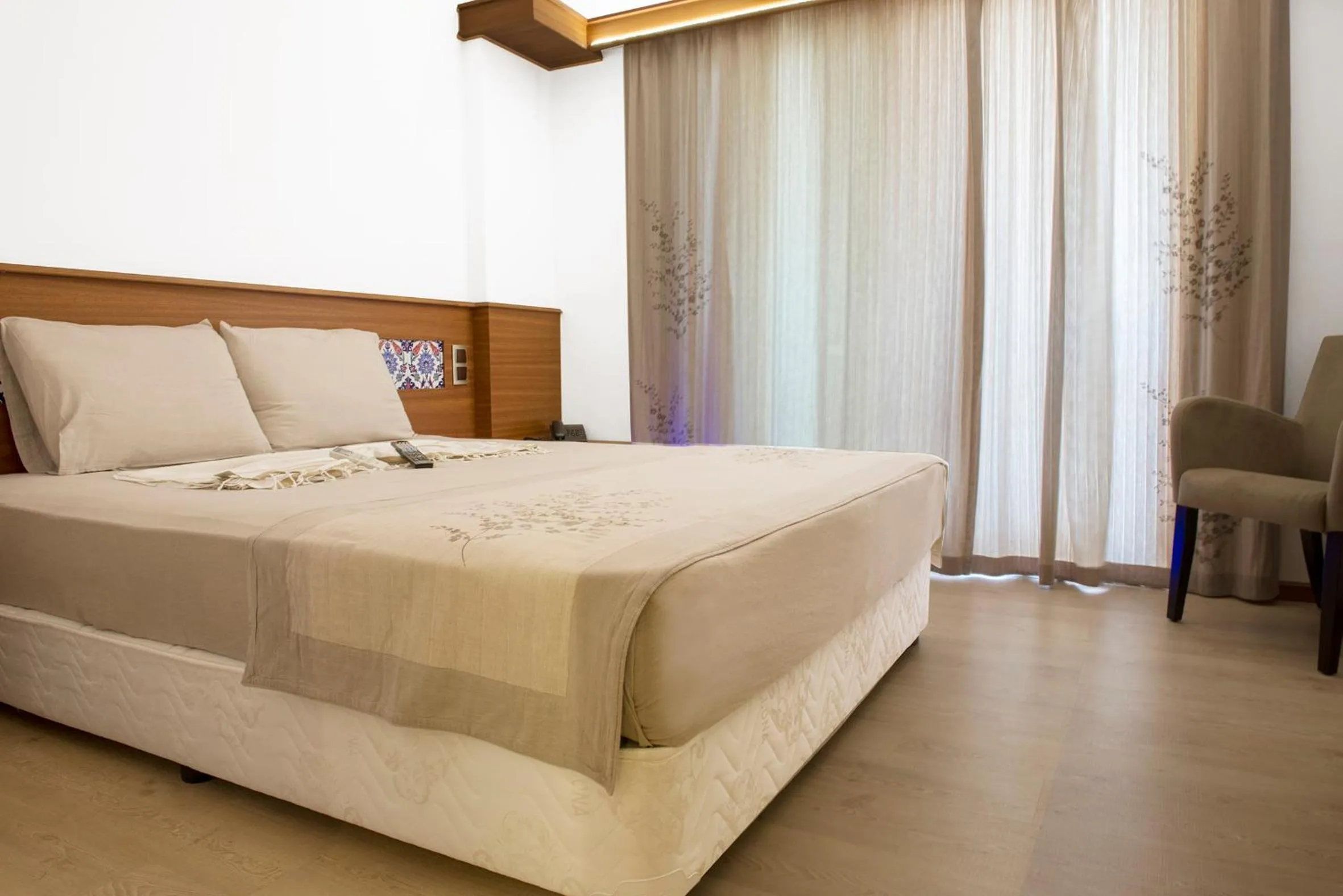 Photo of the whole room, Bed in Grand Hotel Azmakhan Spa&Welness