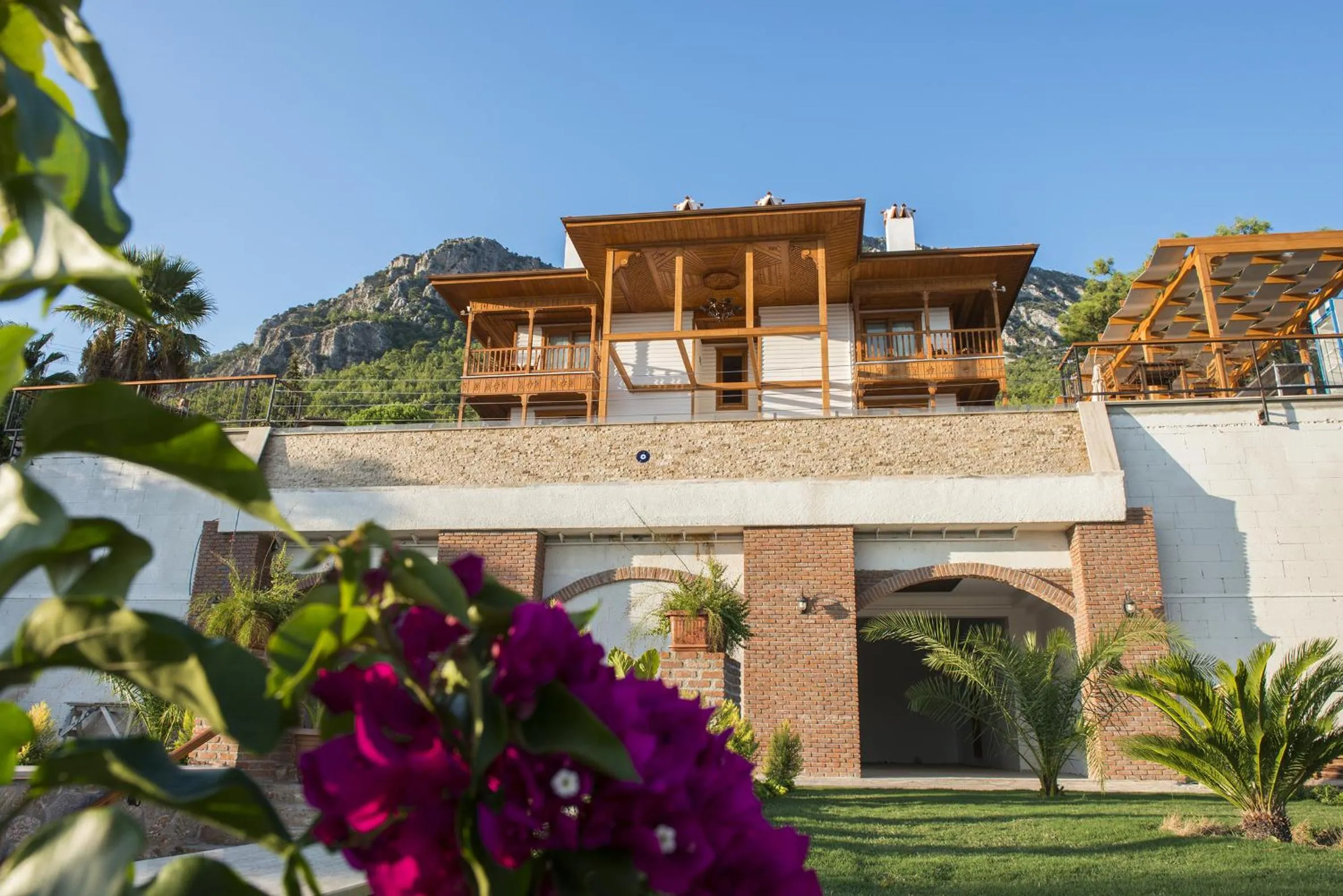 Facade/entrance in Grand Hotel Azmakhan Spa&Welness