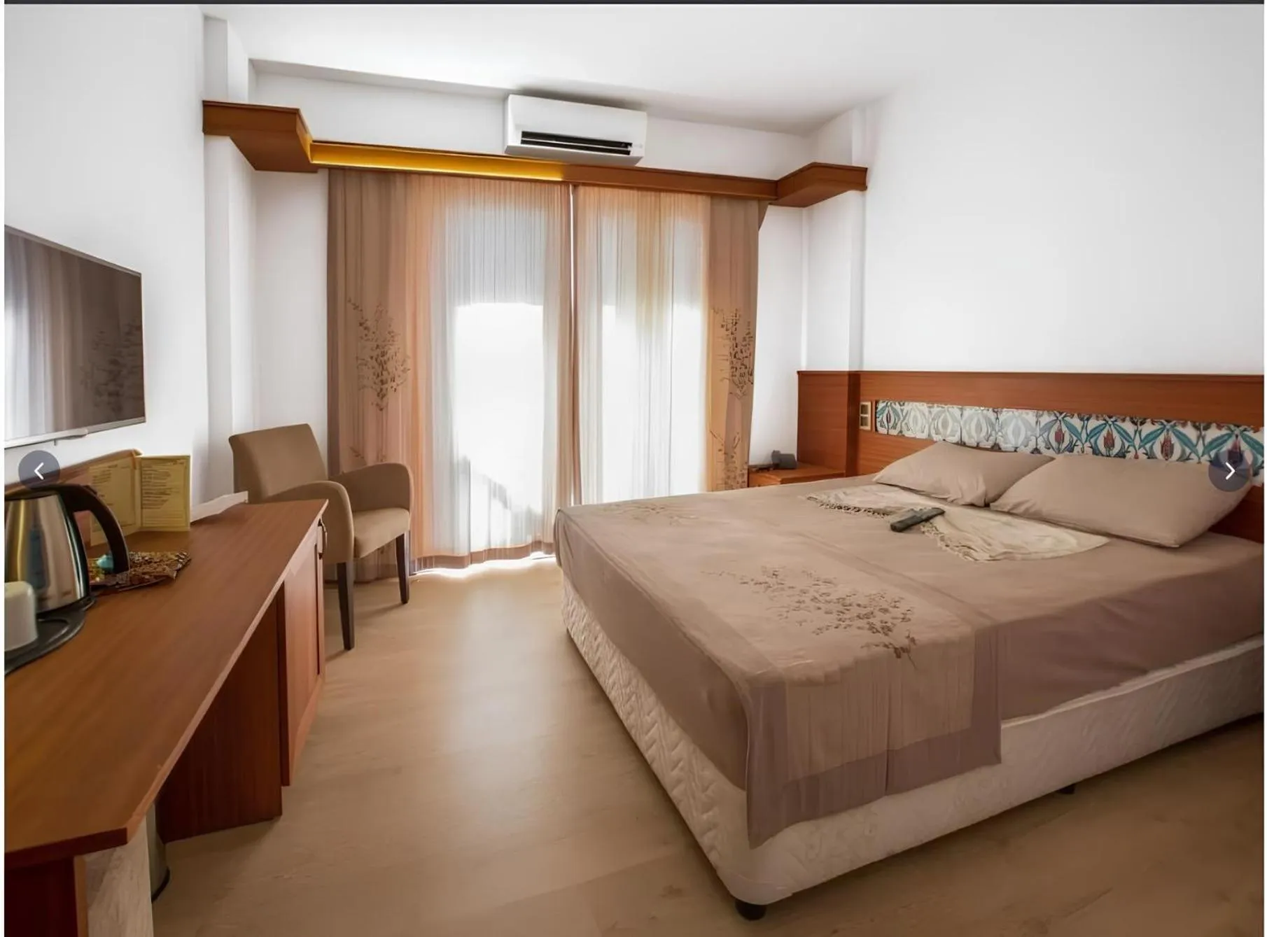 Photo of the whole room, Bed in Grand Hotel Azmakhan Spa&Welness