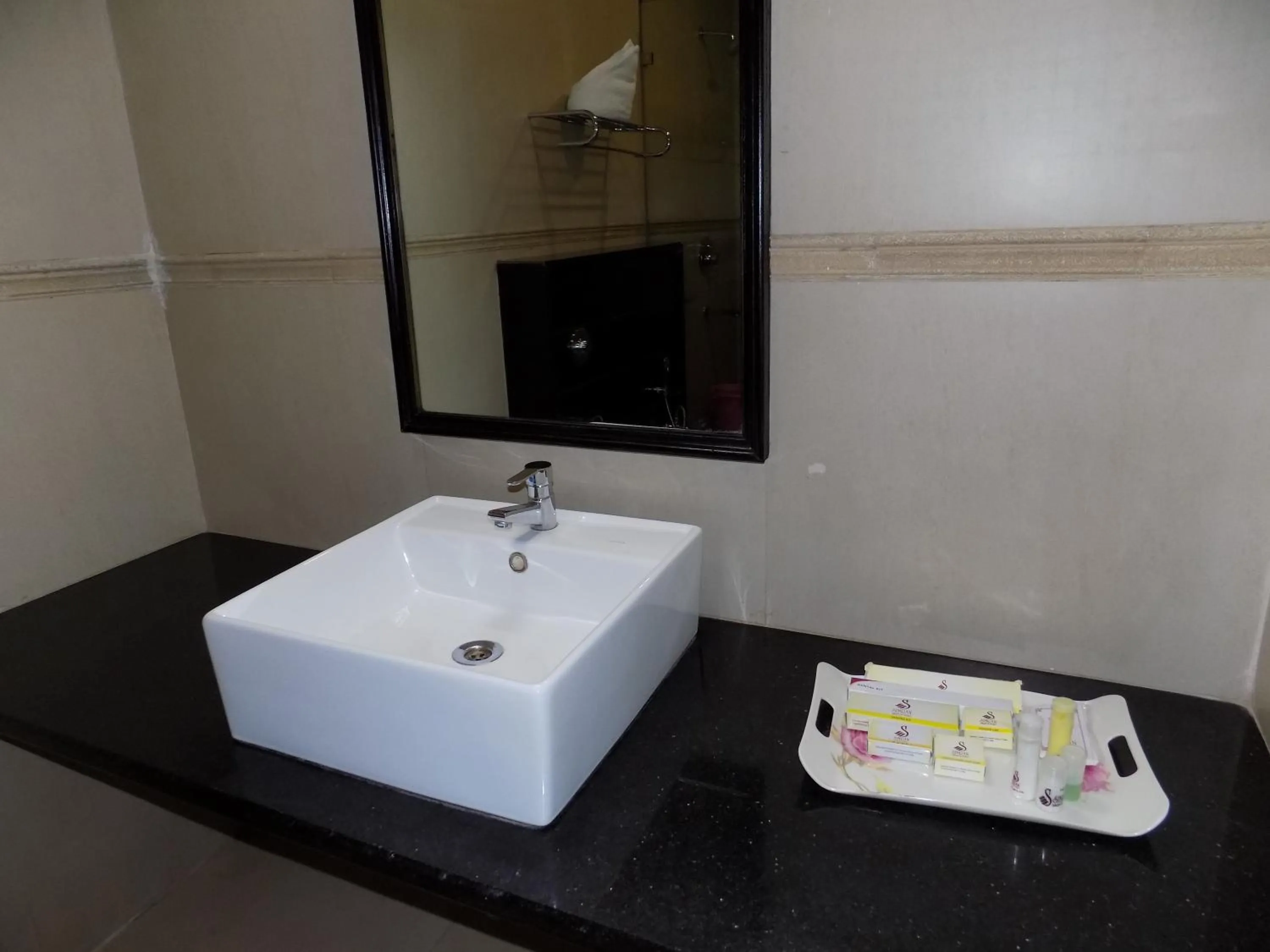 Bathroom in Hotel Simran - Raipur Junction