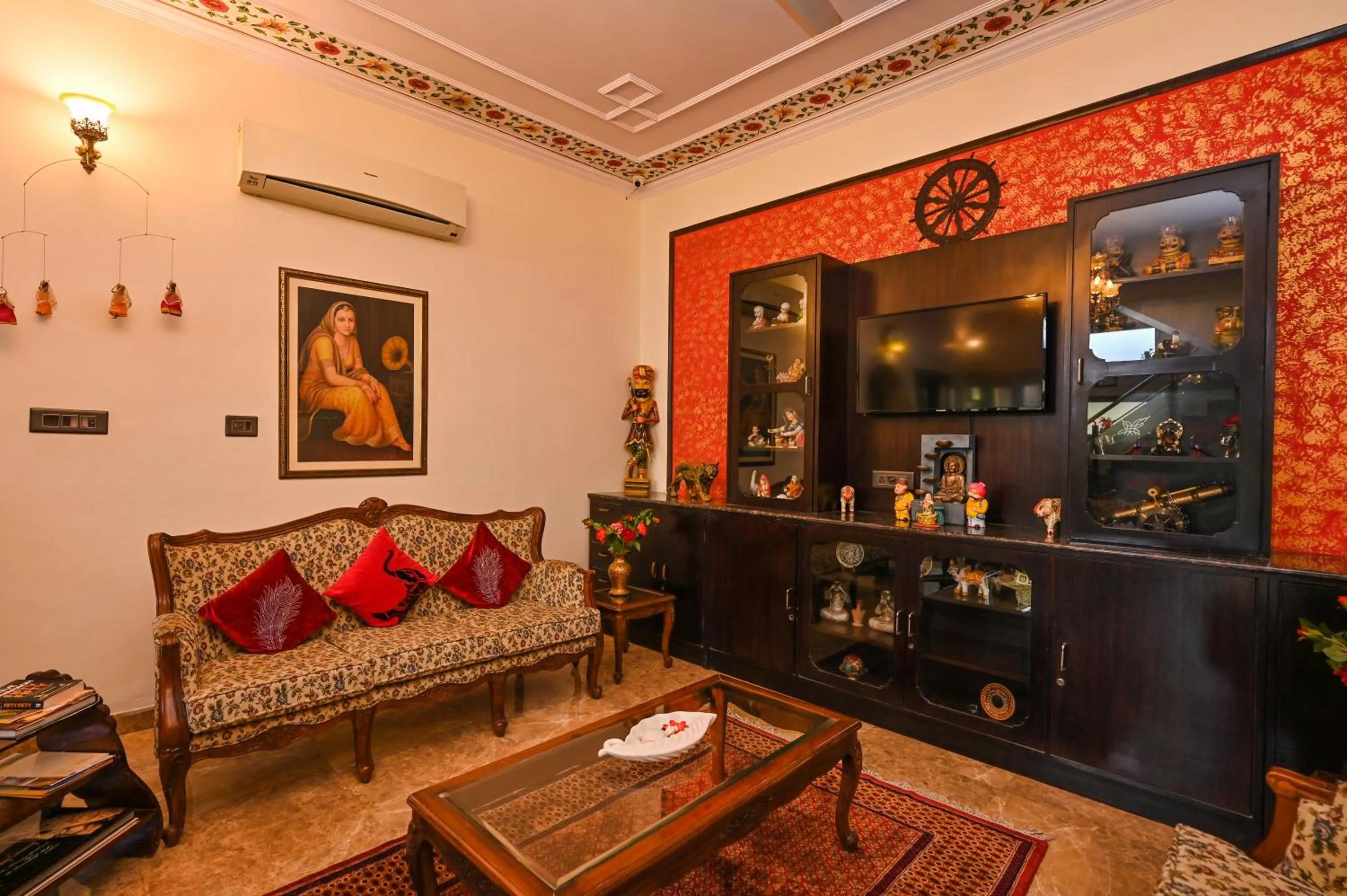 Living room in Harnawa Haveli - A Boutique Heritage Haveli in Jaipur