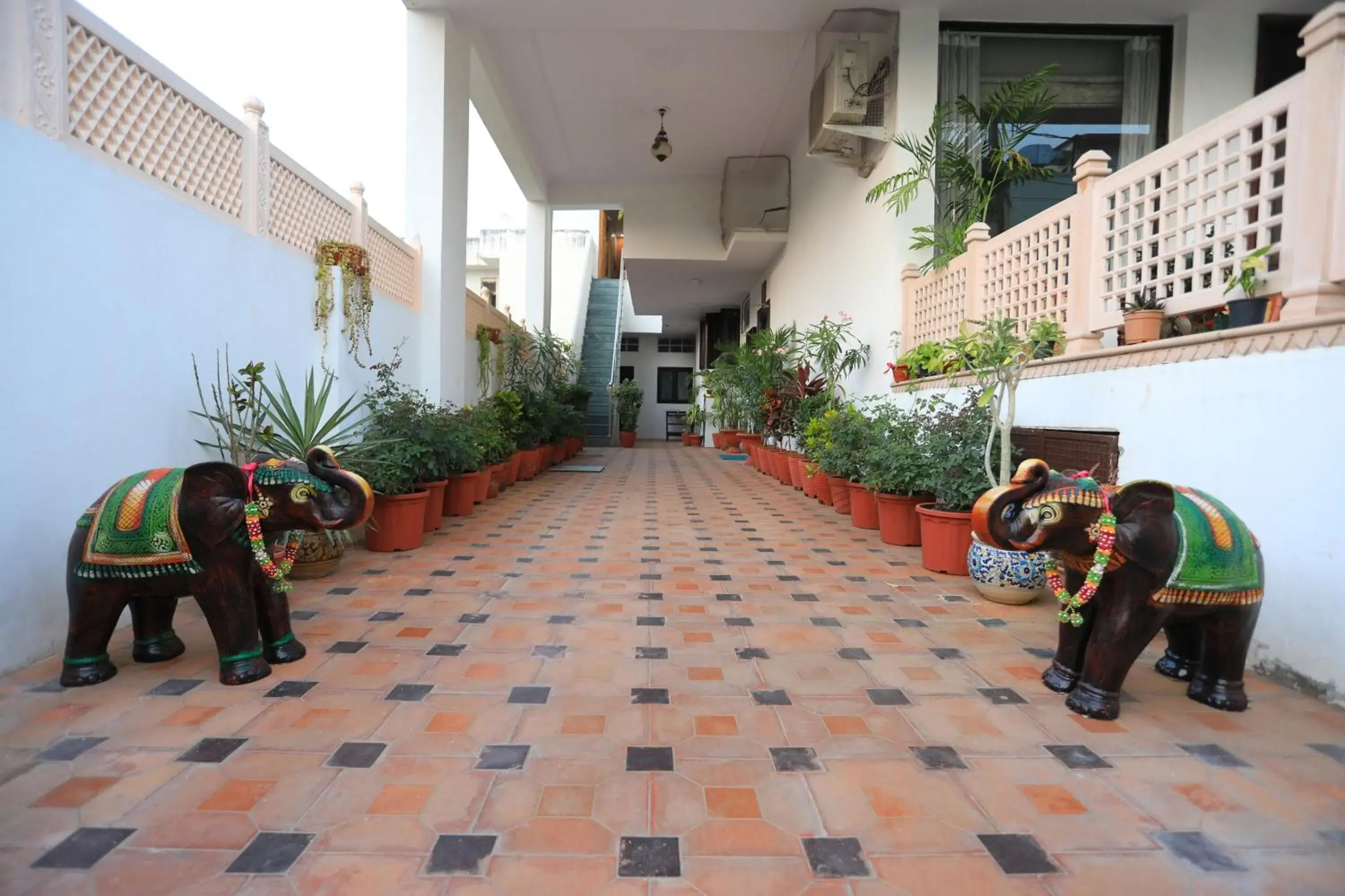 Facade/entrance in Harnawa Haveli - A Boutique Heritage Haveli in Jaipur Facade/entrance in Harnawa Haveli - A Boutique Heritage Haveli in Jaipur