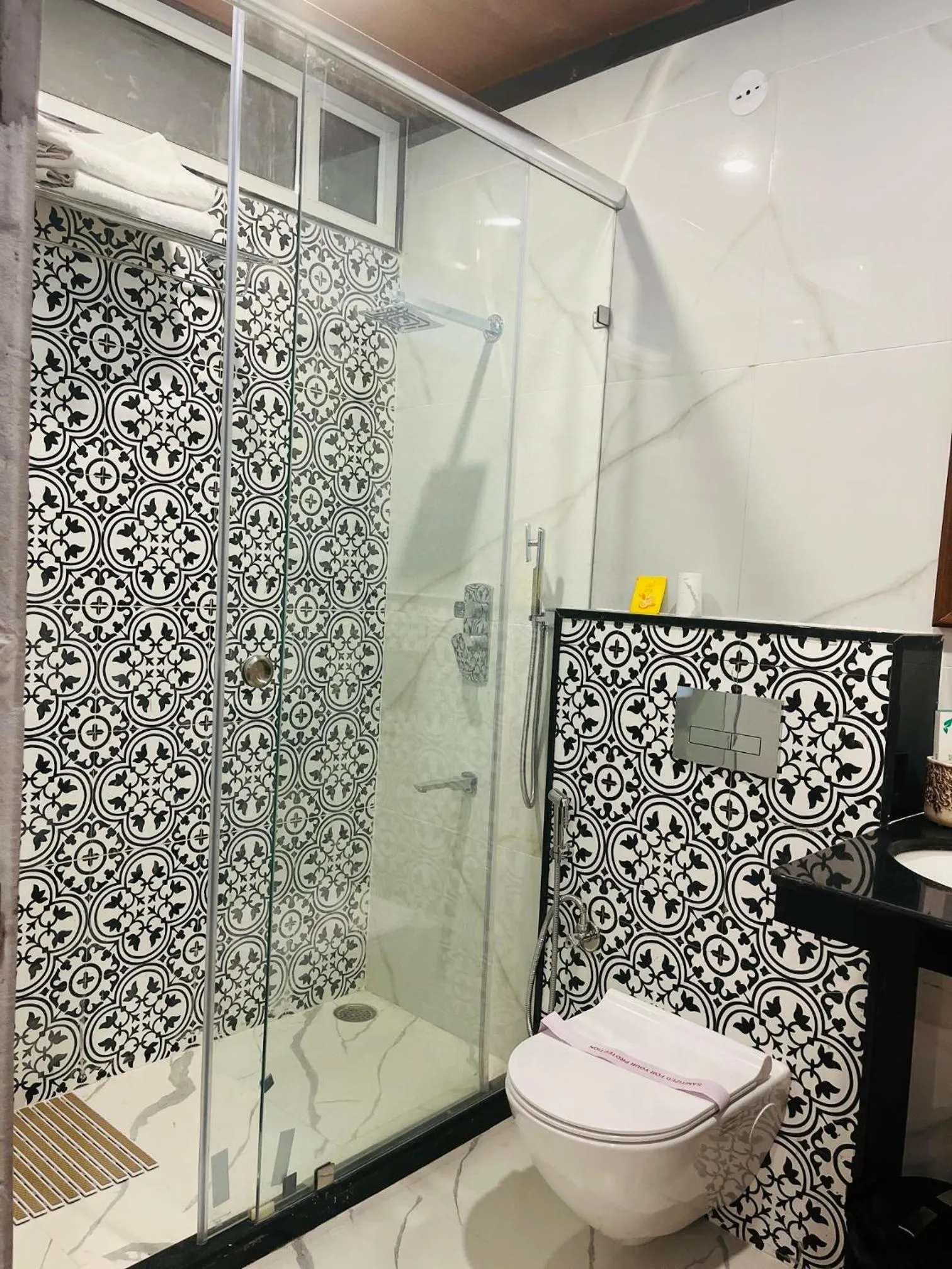 Shower in Harnawa Haveli - A Boutique Heritage Stay