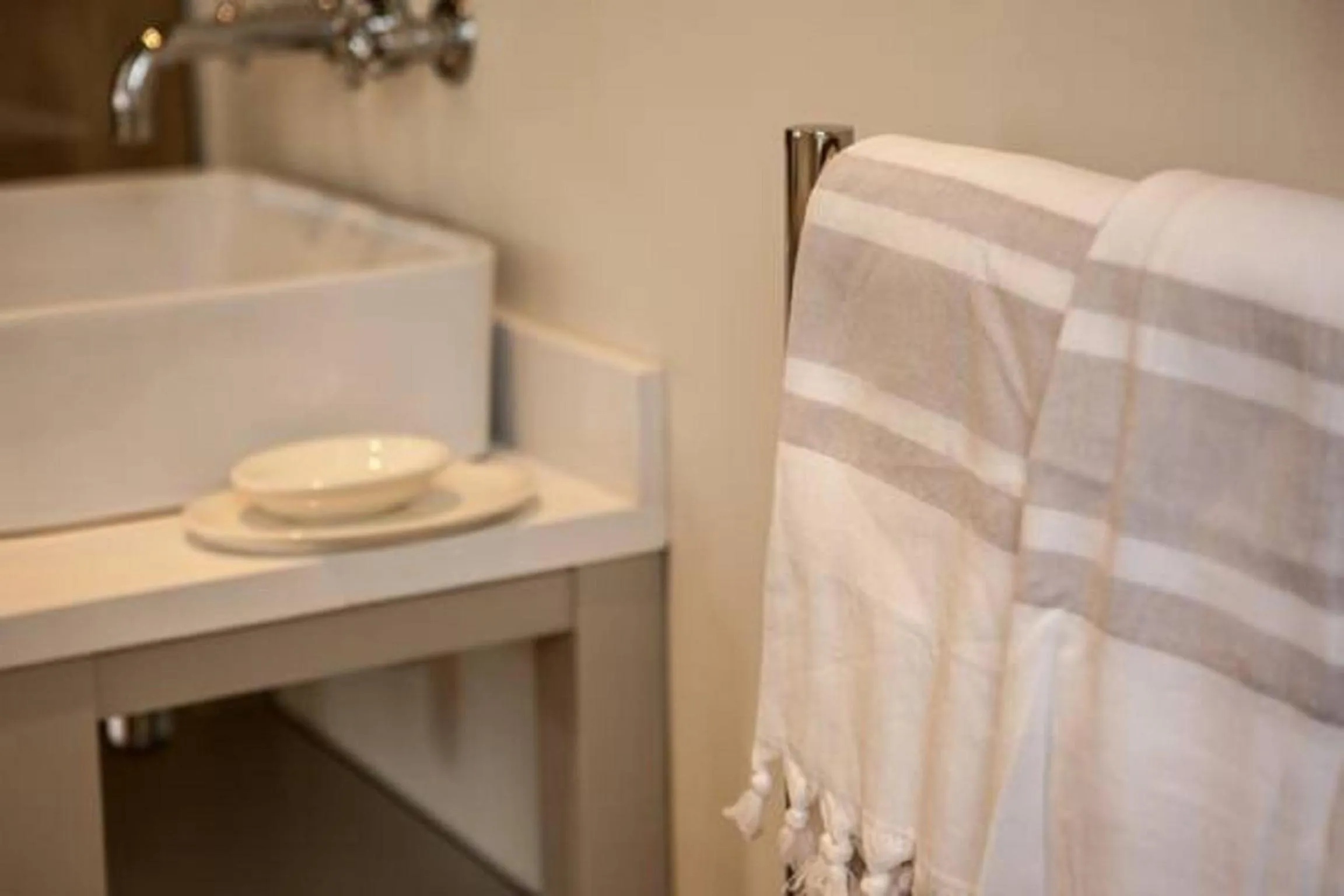 Bathroom, Bed in 33 Strawberry Lane - Studio and Cottage