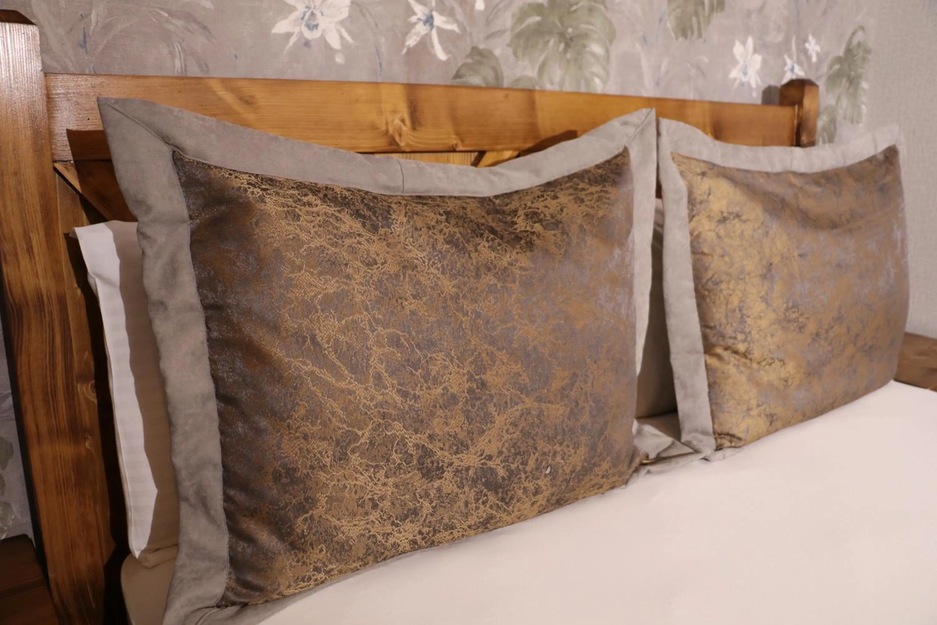 Massage, Bed in Zengin City Hotel