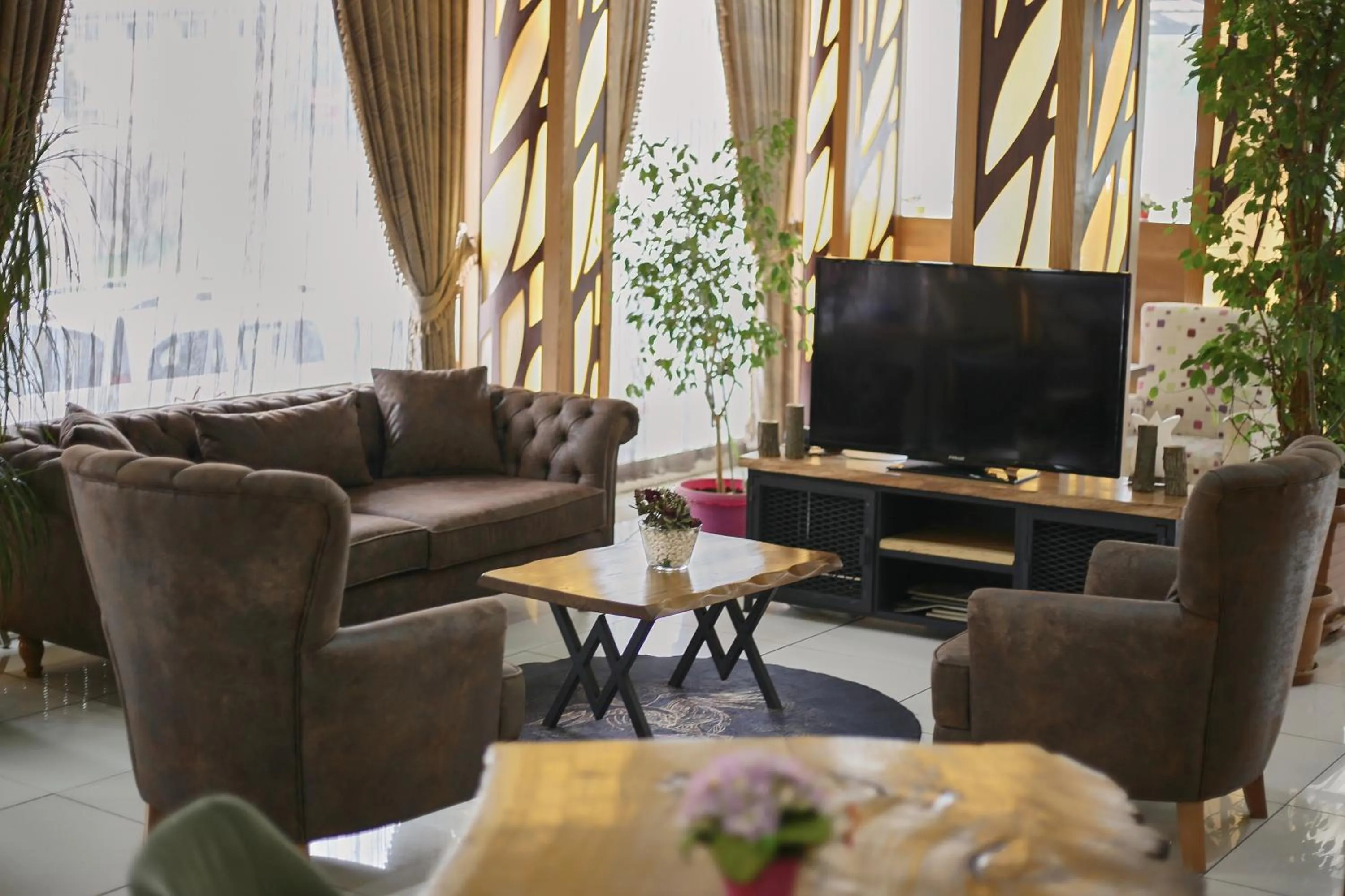 Property building in Zengin City Hotel