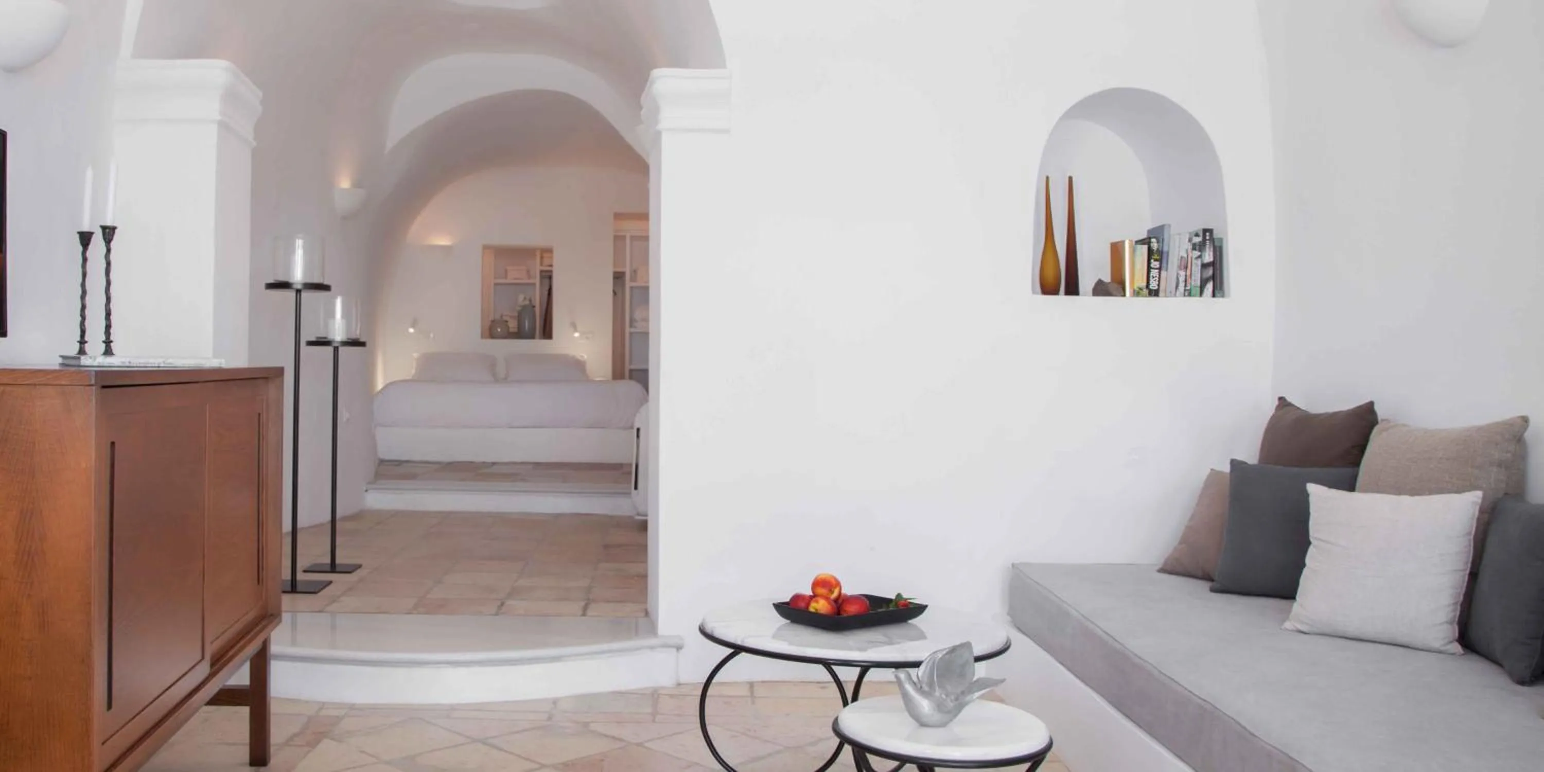 Seating area, Bed in The Vasilicos