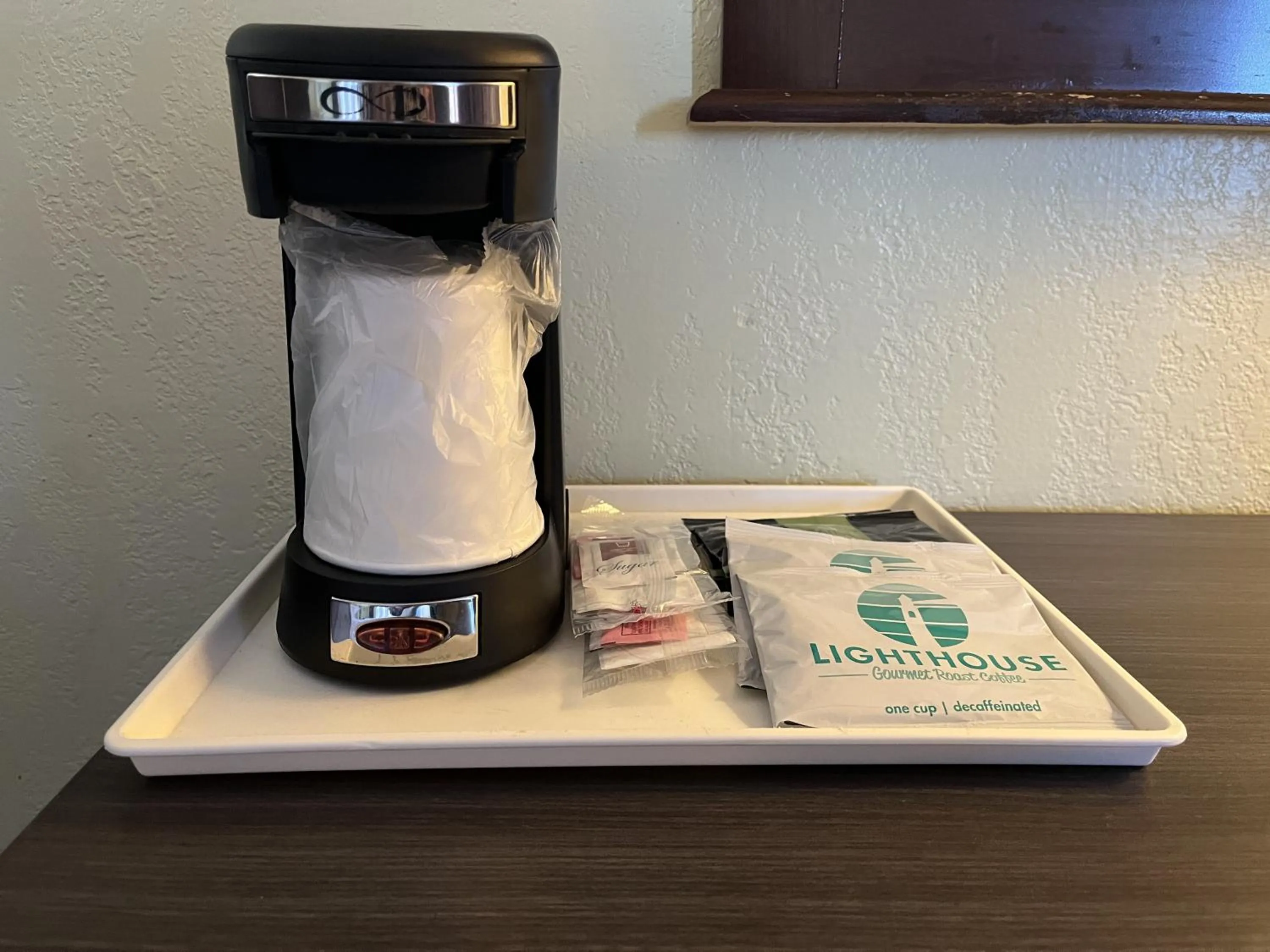 Coffee/tea facilities in Red Roof Inn & Suites Sulphur Springs