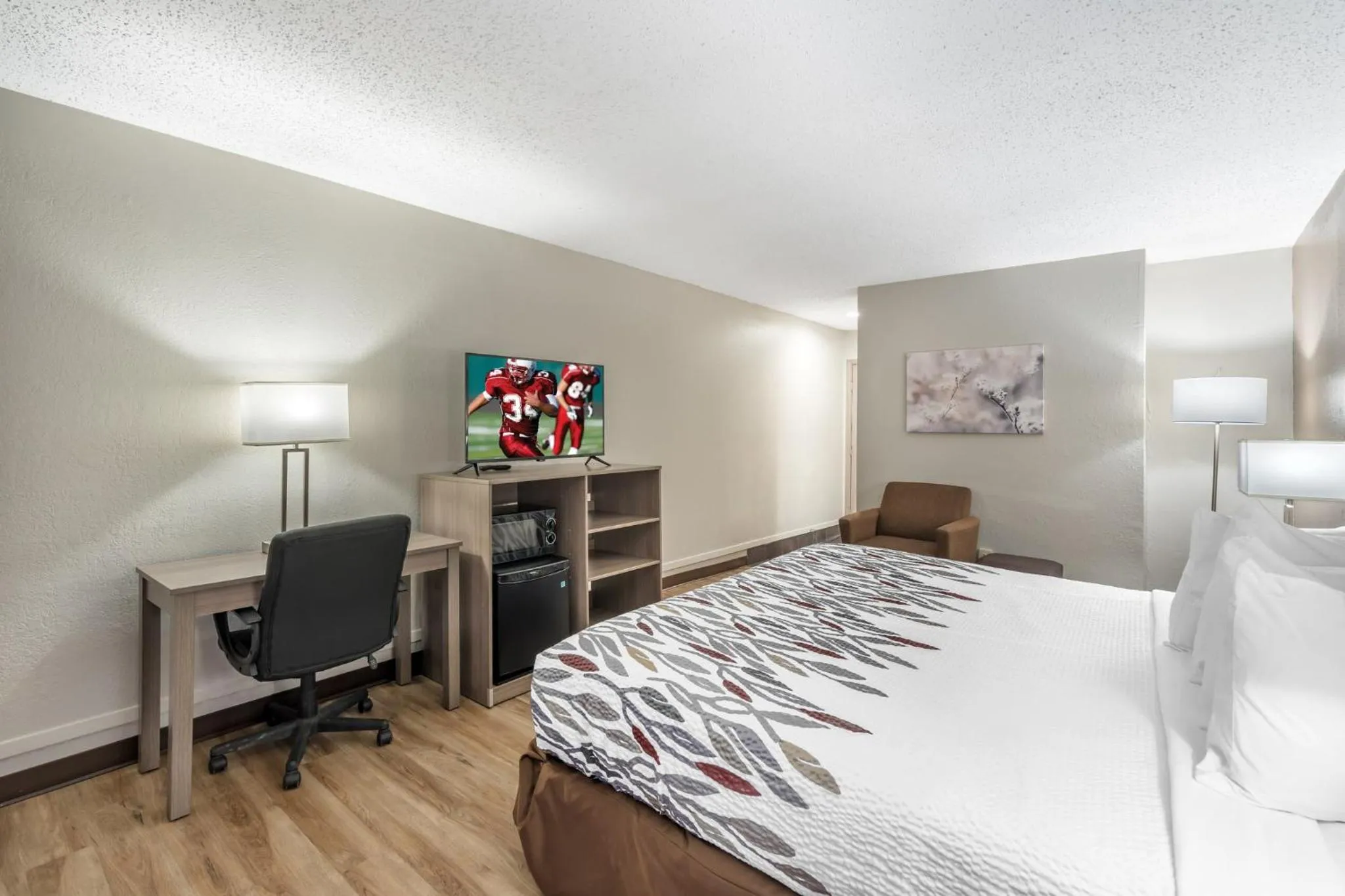 Photo of the whole room, Bed in Best Western Trail Dust Inn & Suites