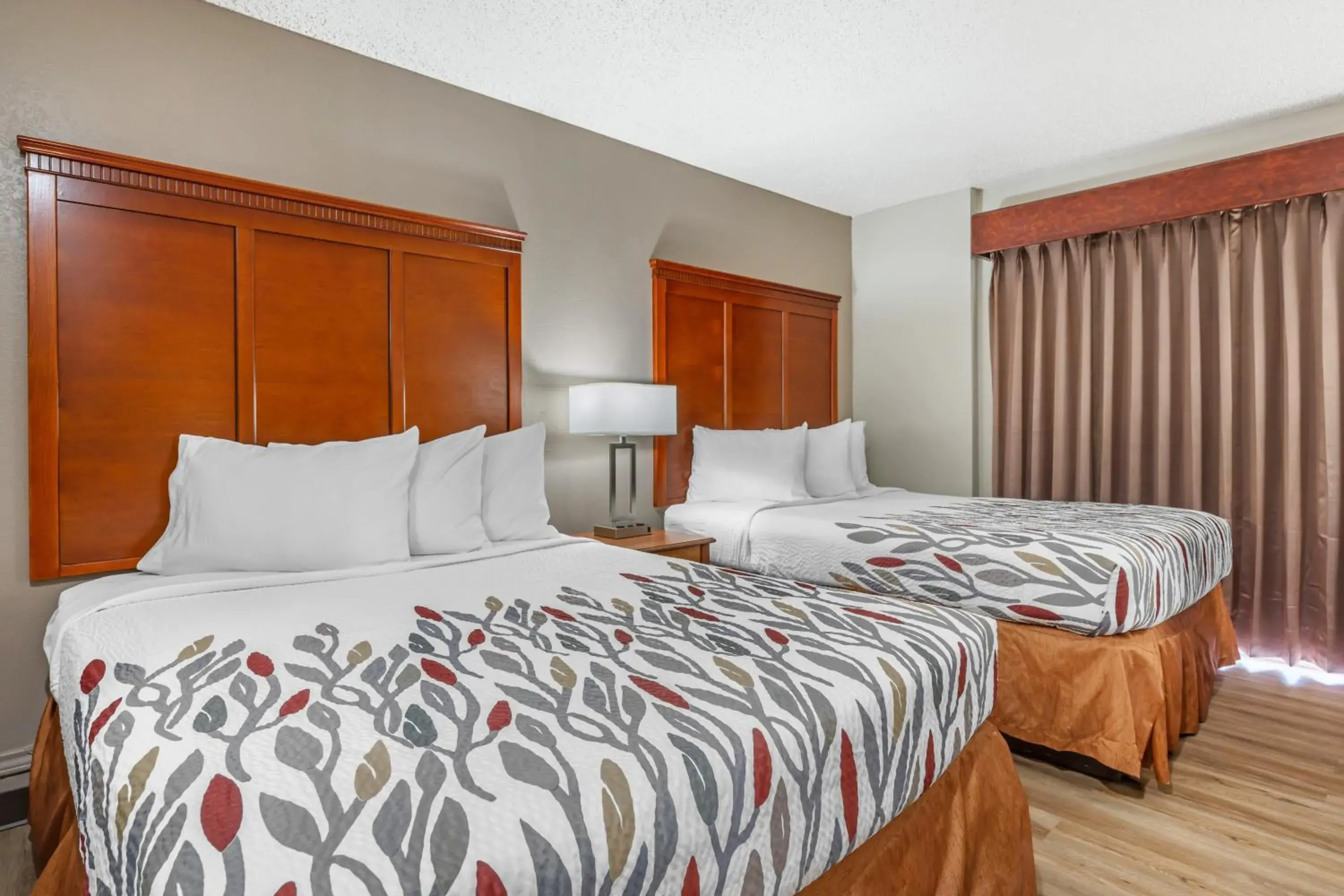 Bed in Best Western Trail Dust Inn & Suites Bed in Best Western Trail Dust Inn & Suites