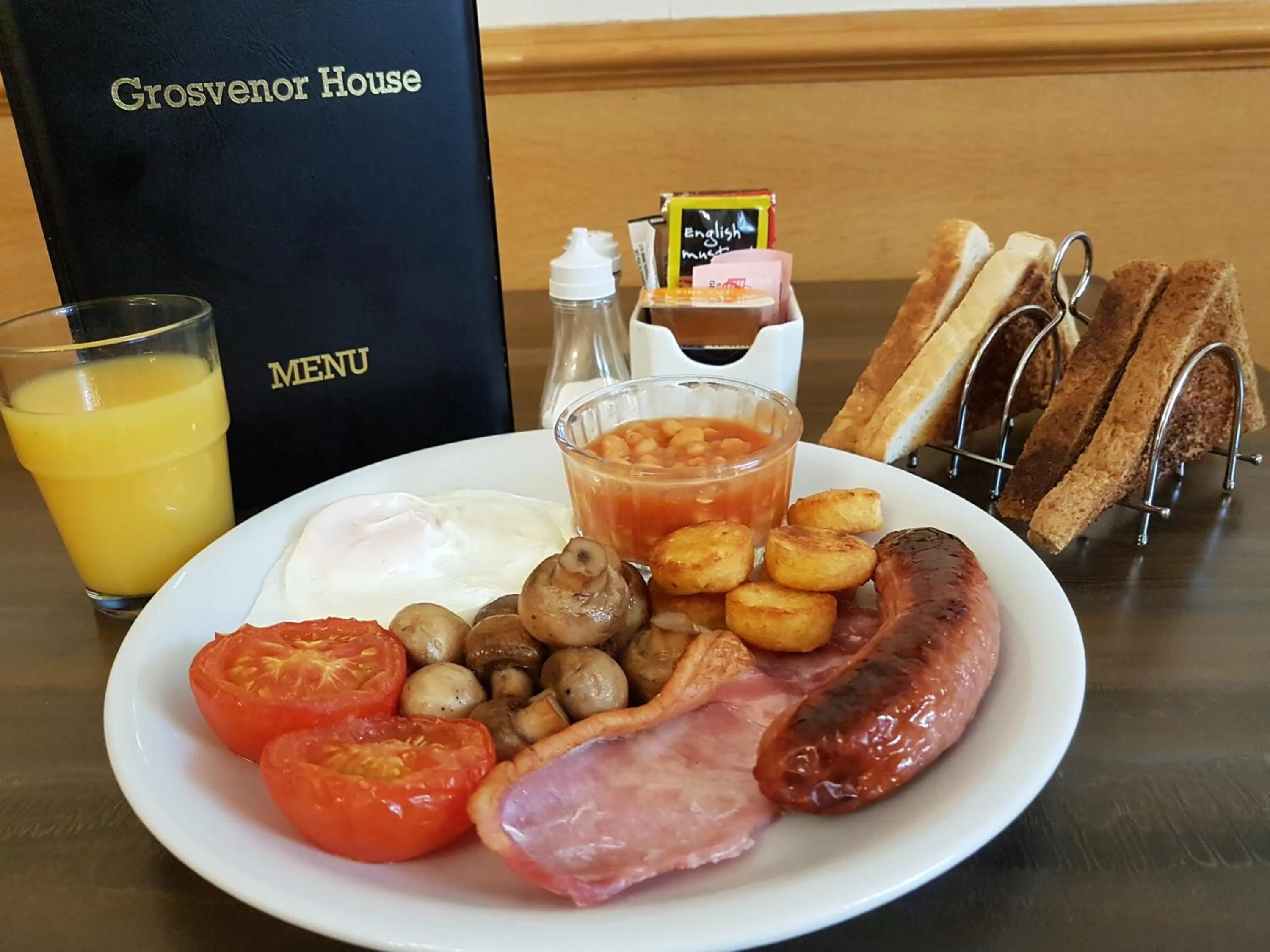 Breakfast in Grosvenor House Hotel