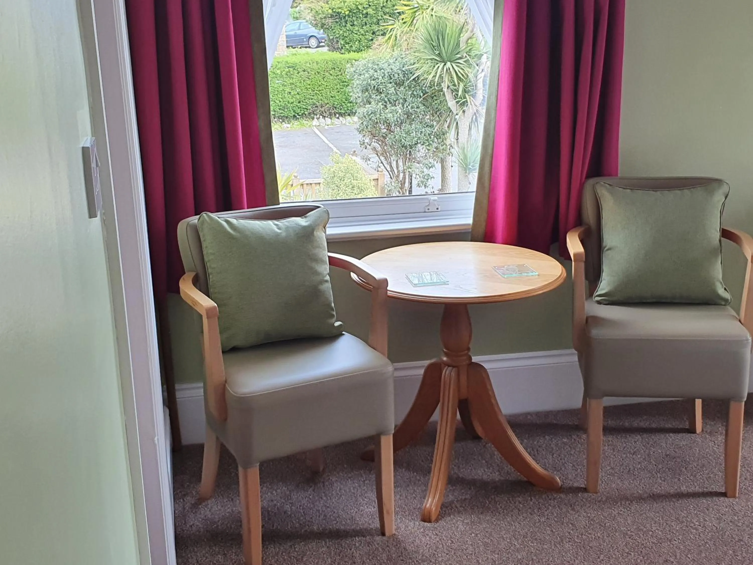 Seating area in Grosvenor House Hotel