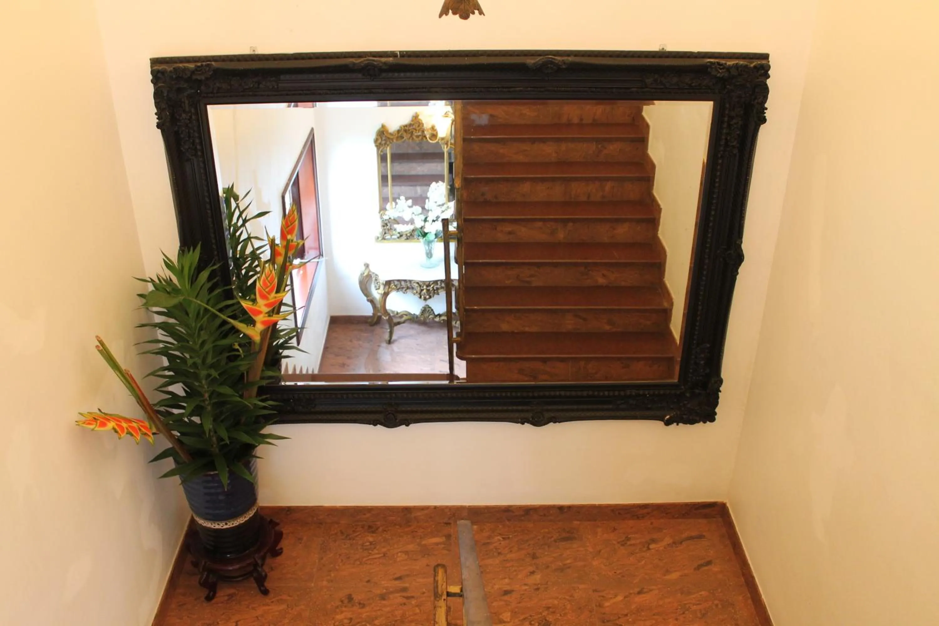 Facade/entrance in Le Bonheur Villa