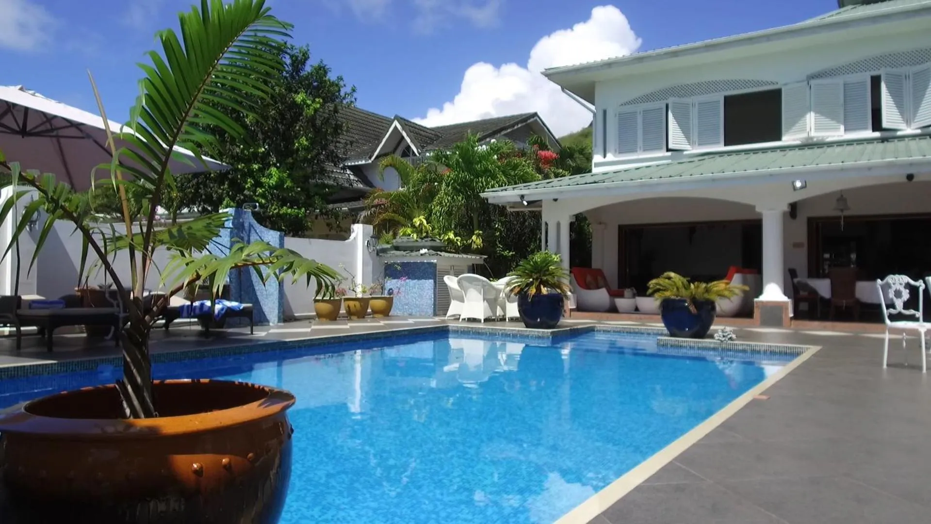 Pool view in Le Bonheur Villa