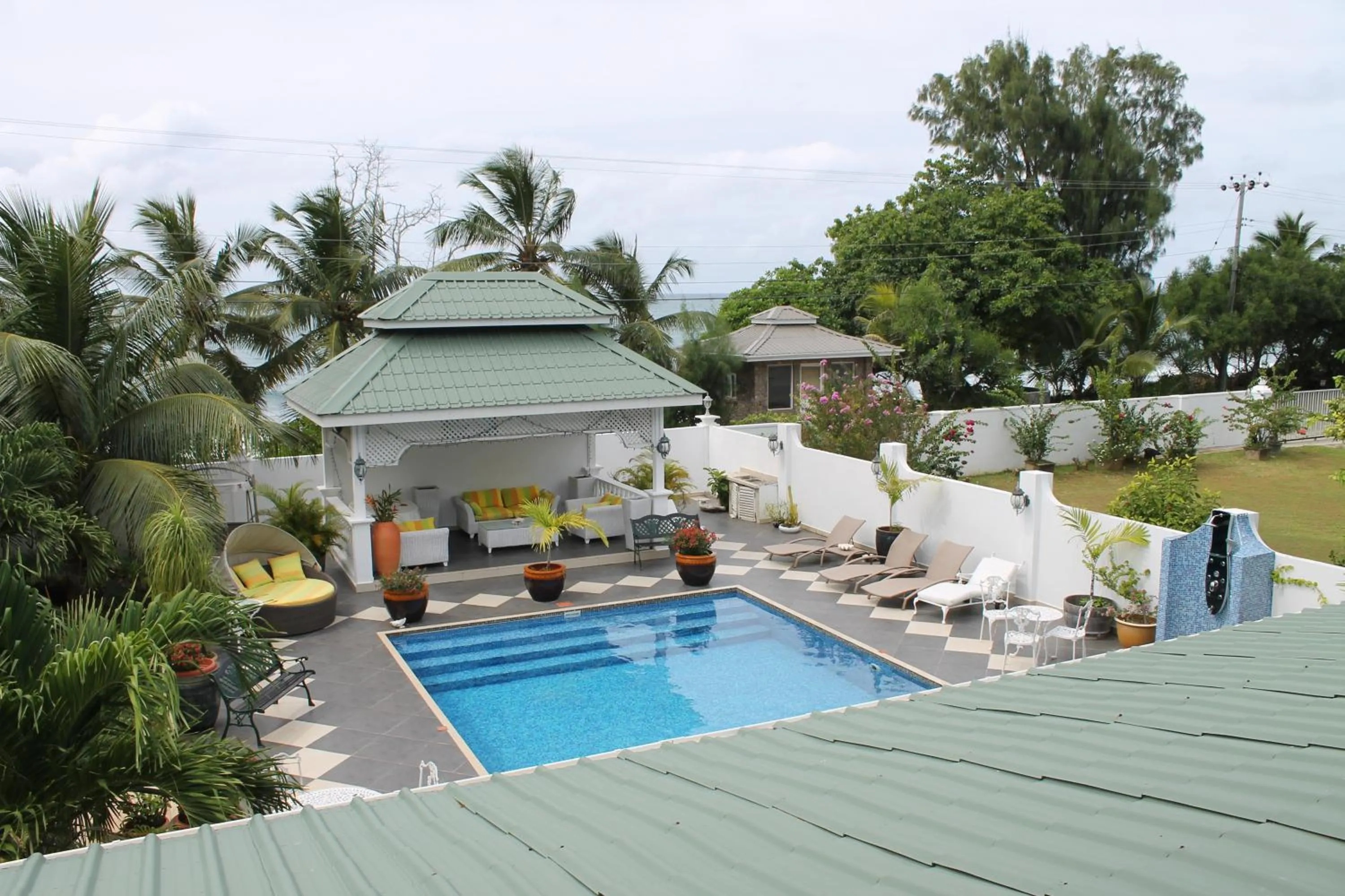 Bird's eye view in Le Bonheur Villa