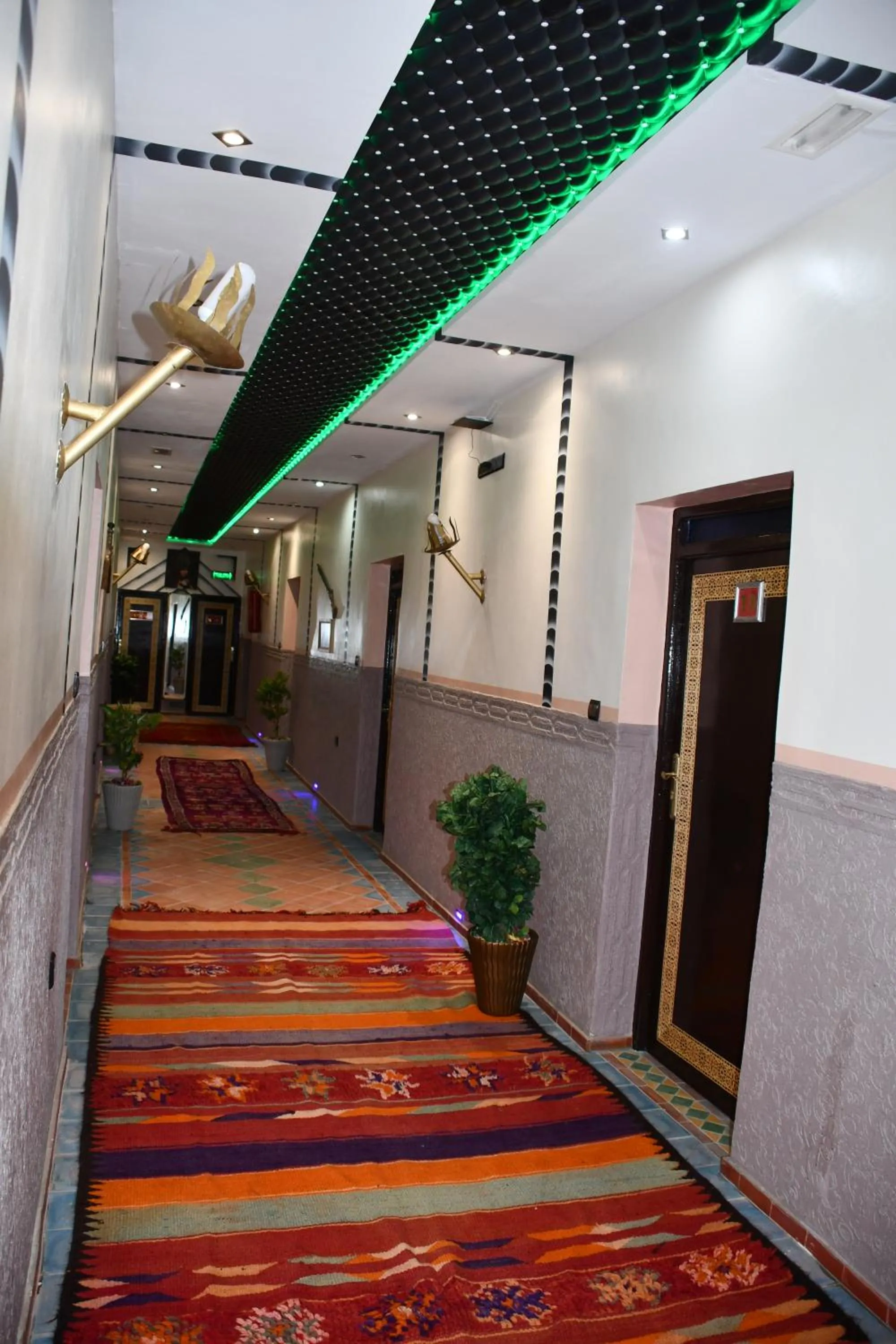 Hôtel La Vallée Des Oiseaux