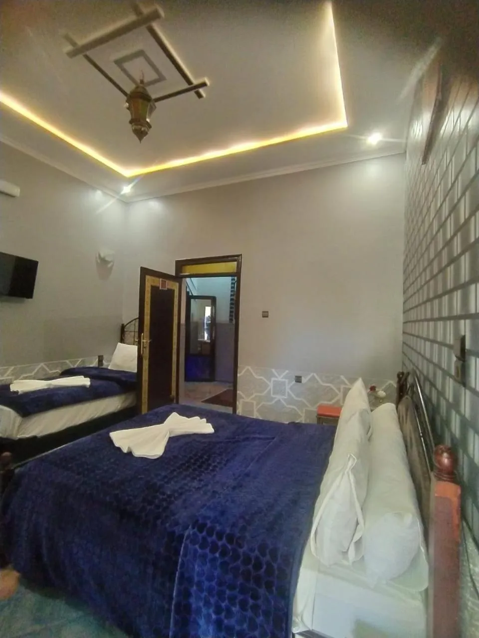 Bed in Hôtel La Vallée Des Oiseaux