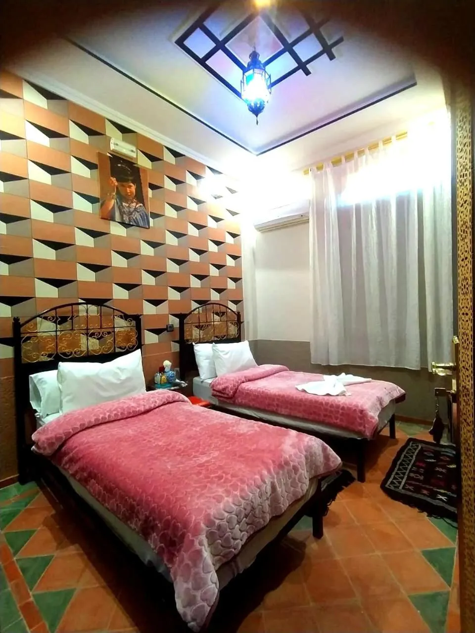 Bed in Hôtel La Vallée Des Oiseaux