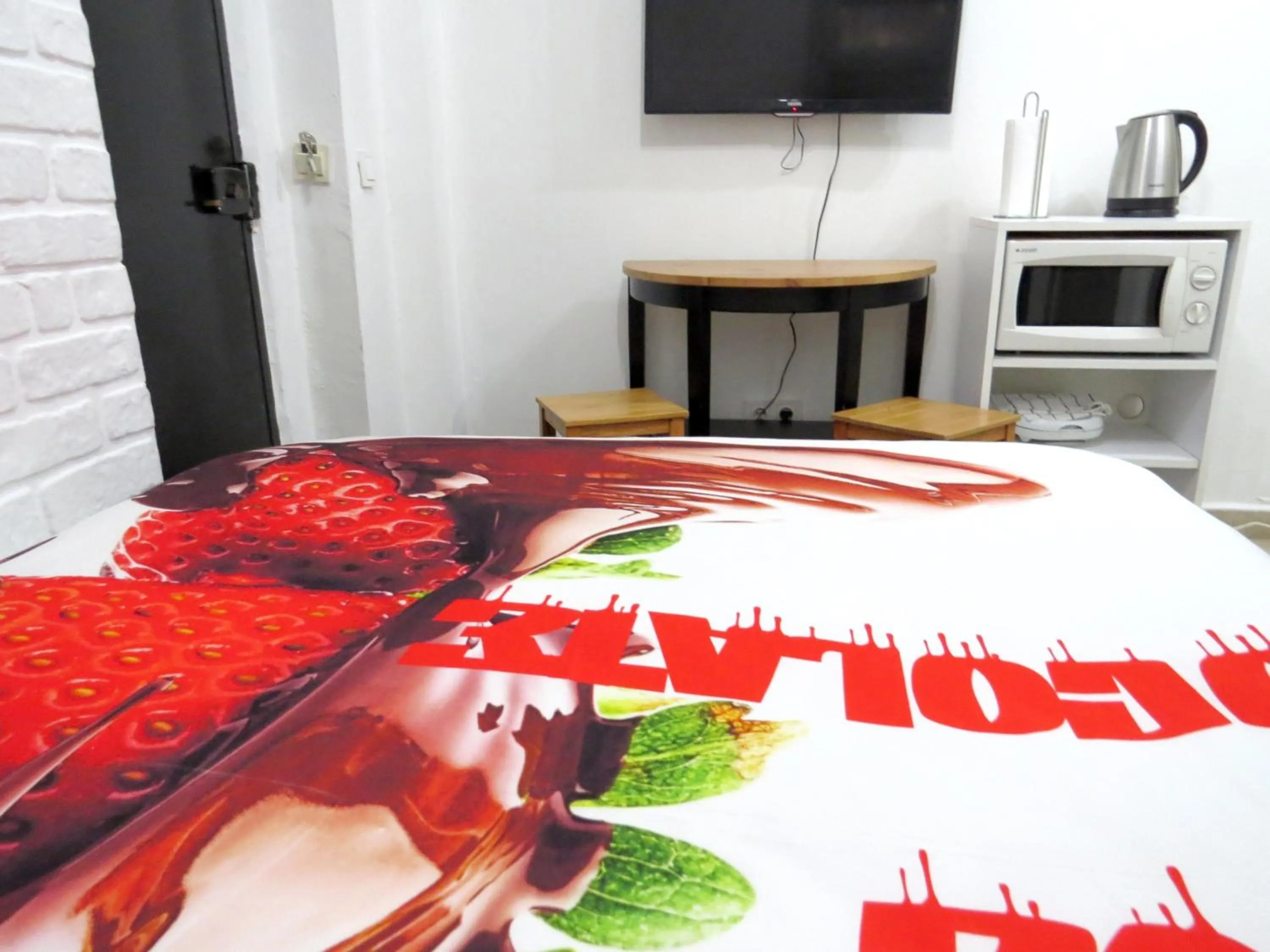 TV and multimedia, Bed in Istanberry - Pera Apartments