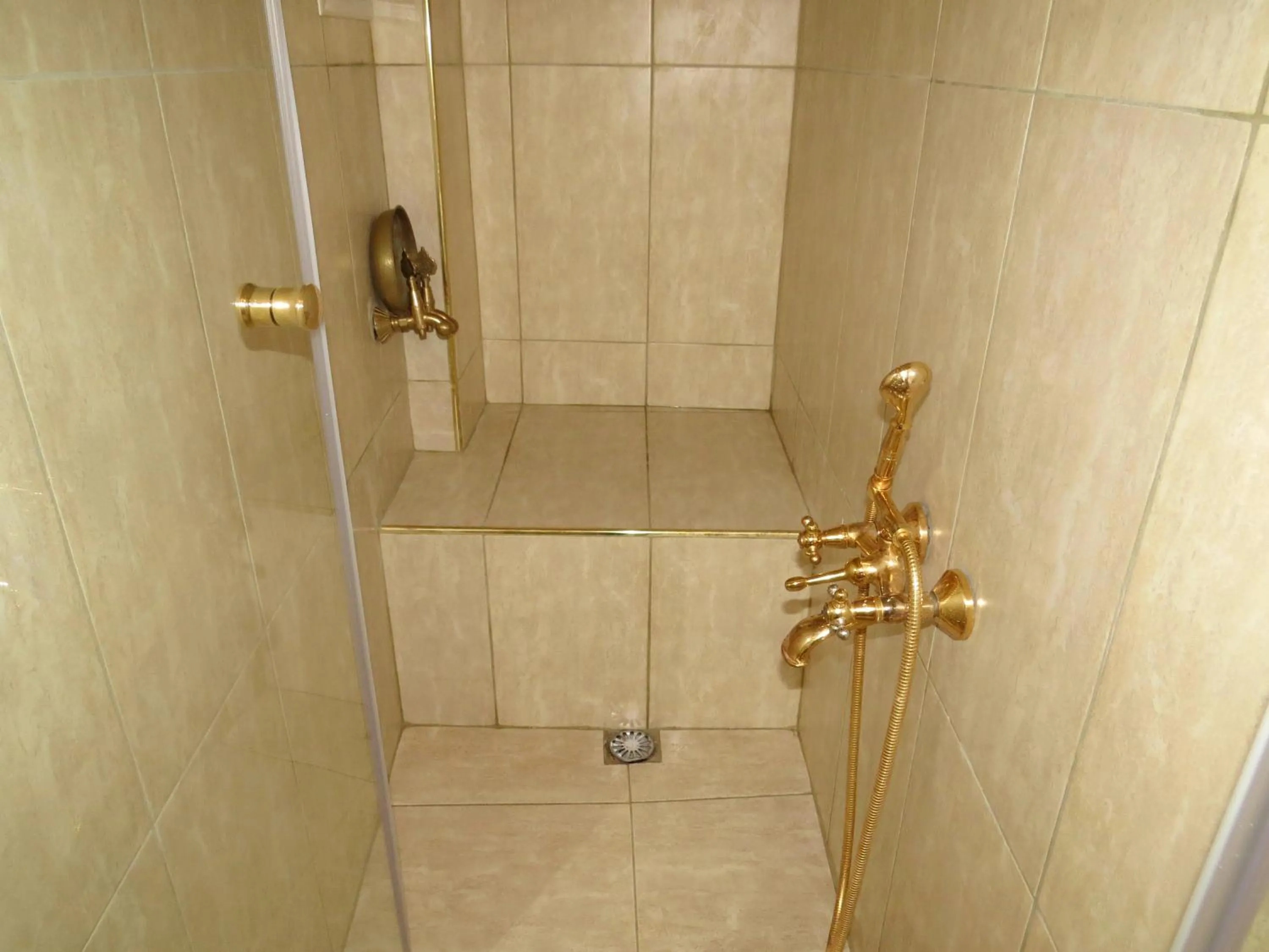 Bathroom in Istanberry - Pera Apartments