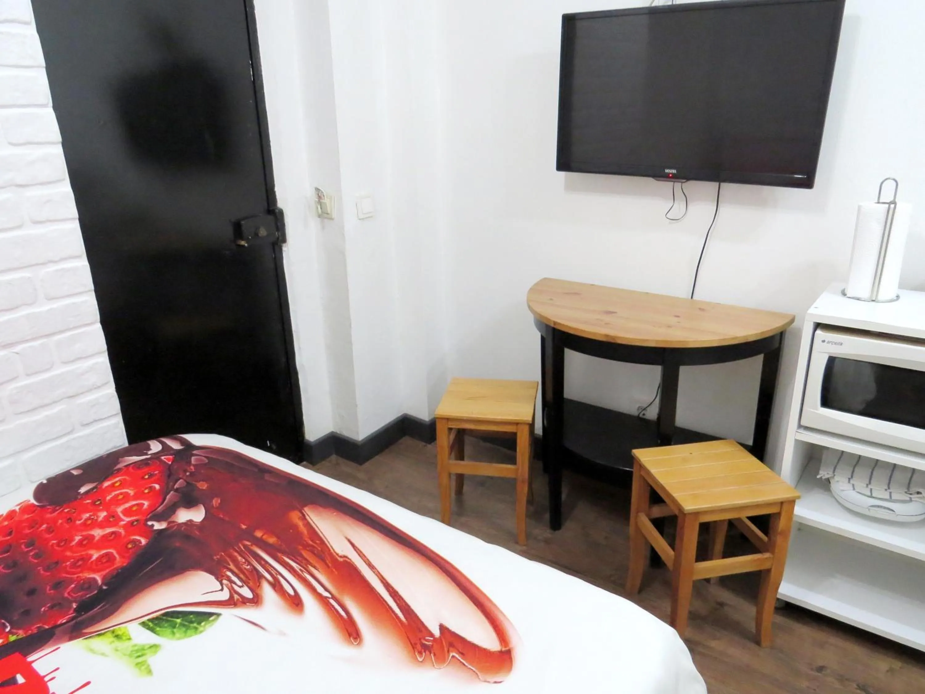 TV and multimedia, Bed in Istanberry - Pera Apartments