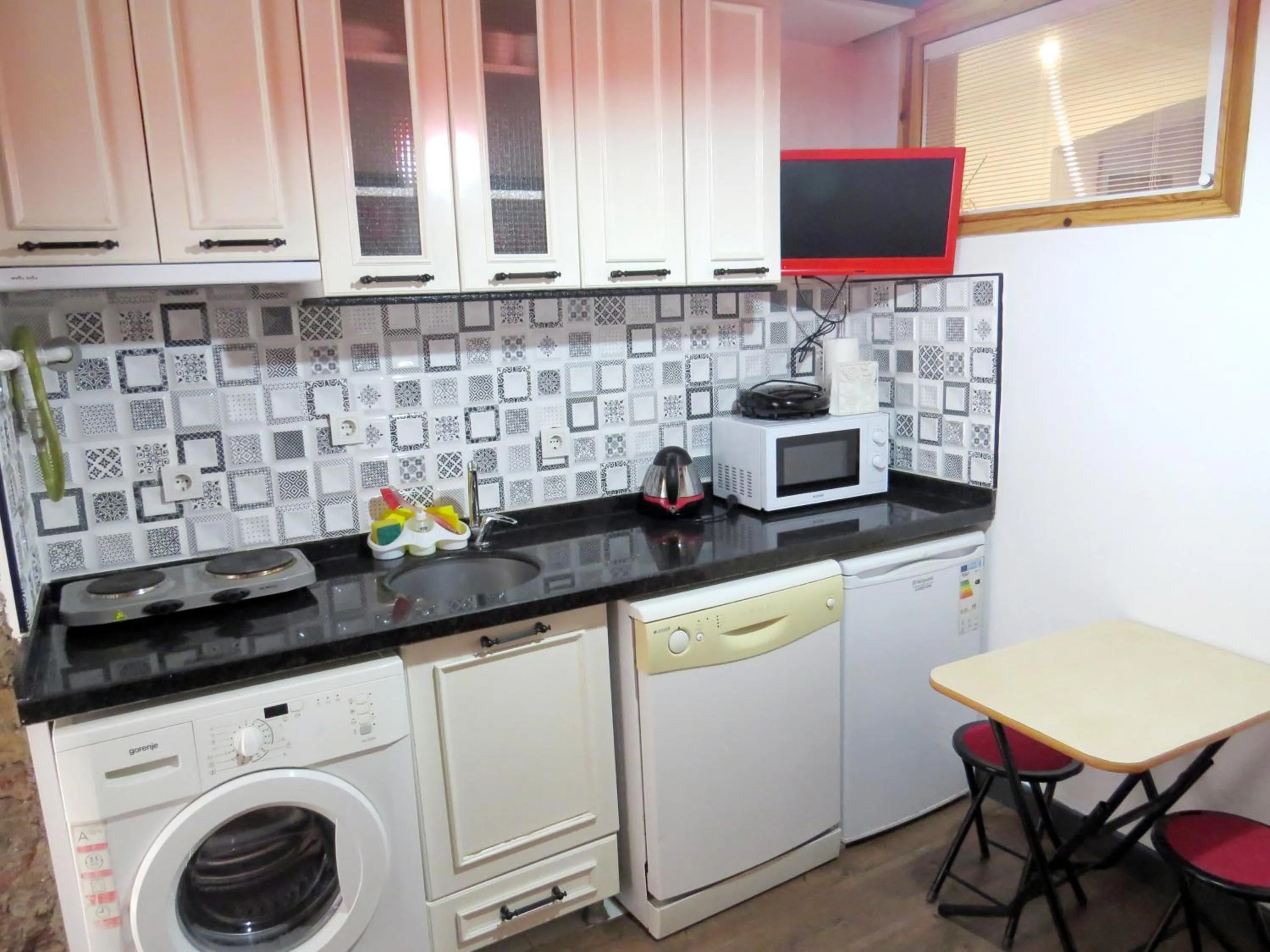 Kitchen or kitchenette in Istanberry - Pera Apartments