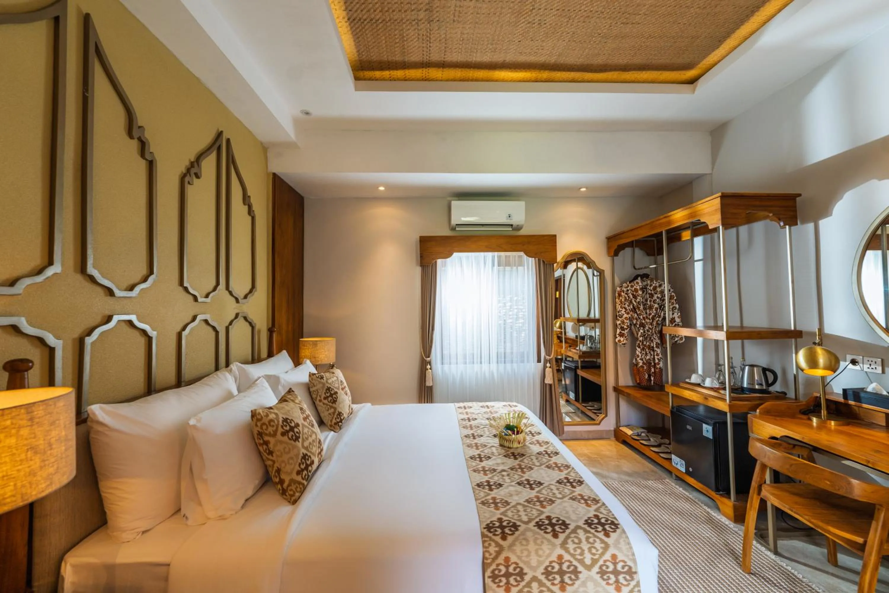 Puri Kantor Legacy - Heritage Palace