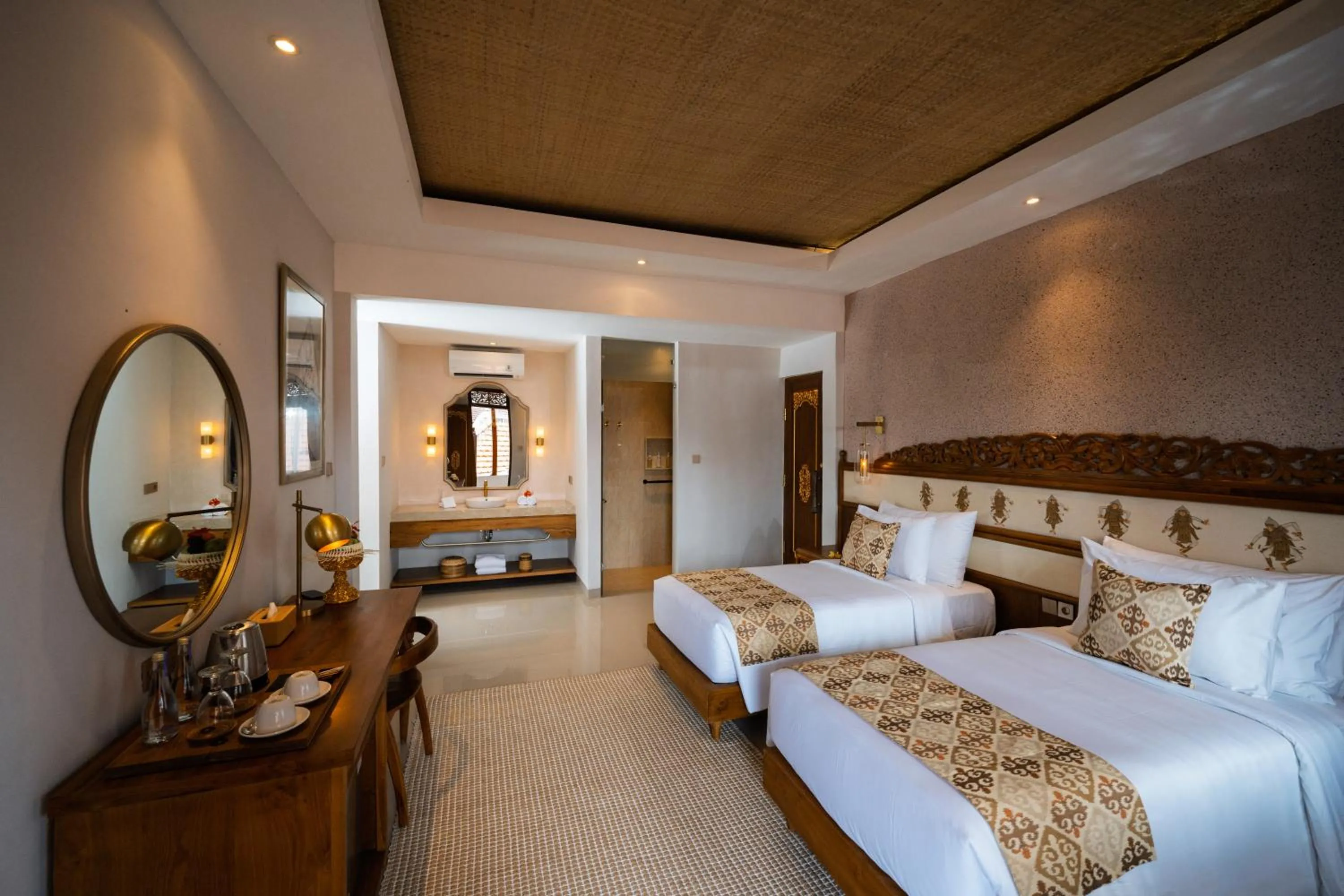 Puri Kantor Legacy - Heritage Palace