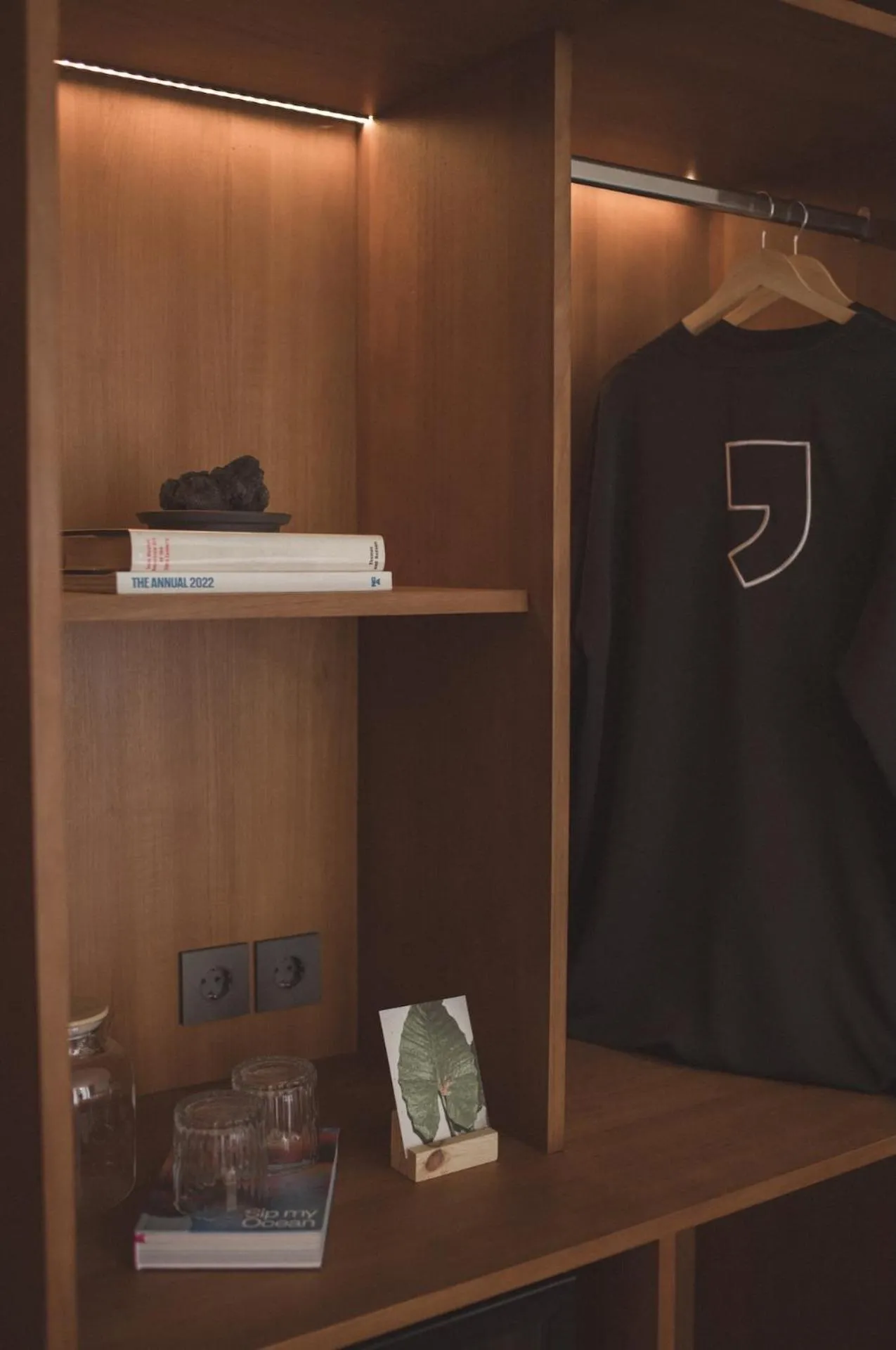 wardrobe in SOKO' Stay at Kedungu