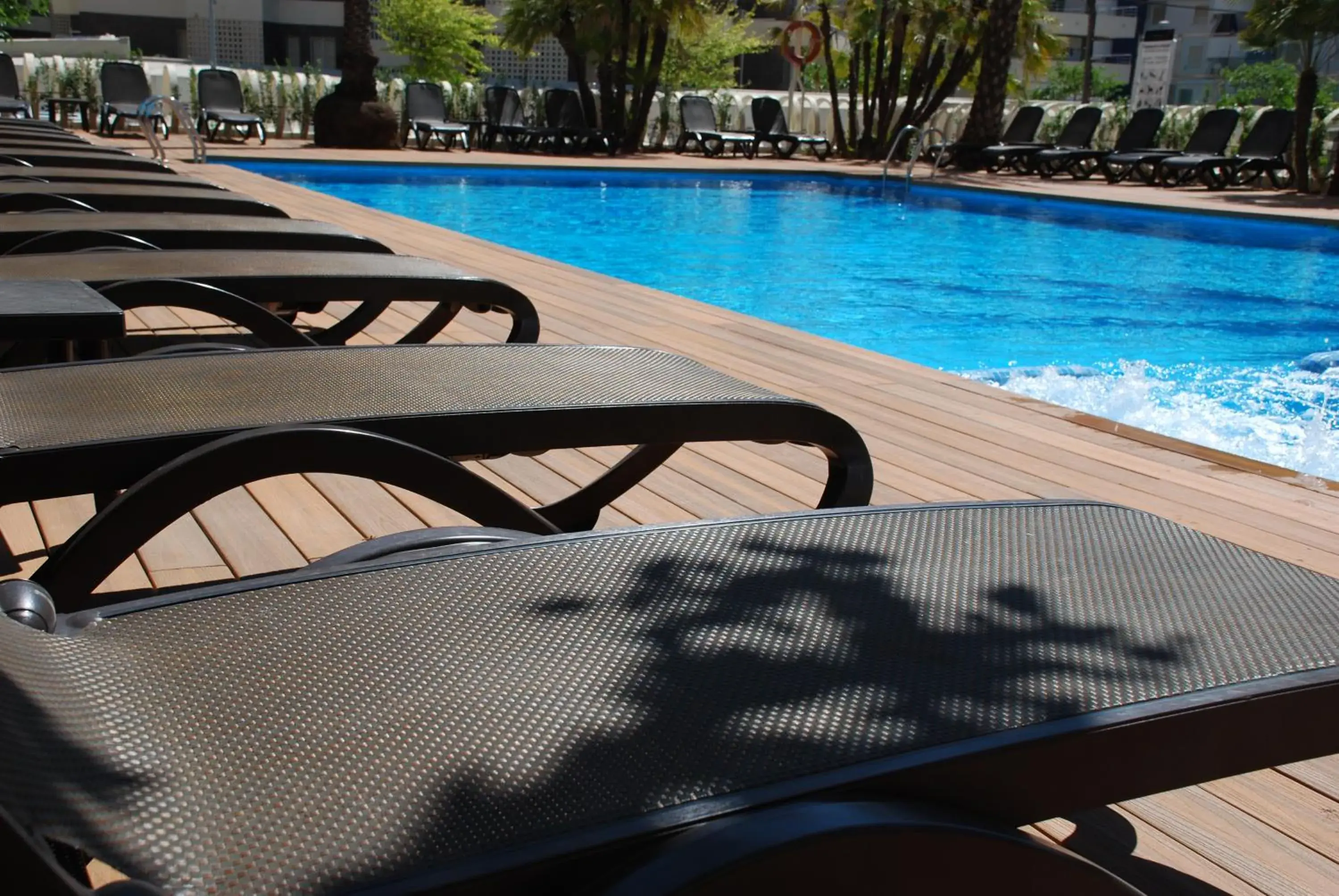 Swimming pool in Hotel Los Robles Swimming pool in Hotel Los Robles