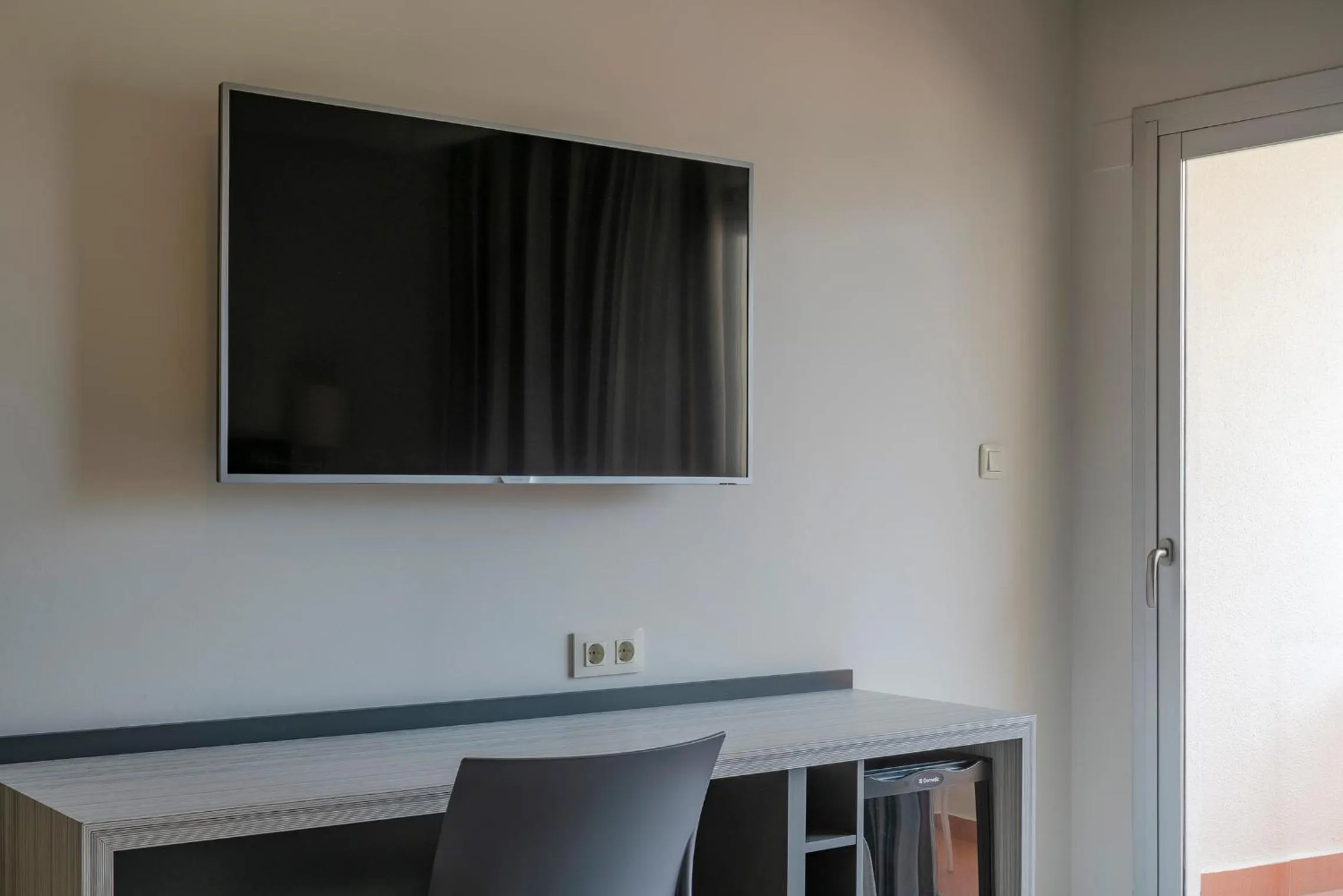 TV and multimedia in Hotel Los Robles