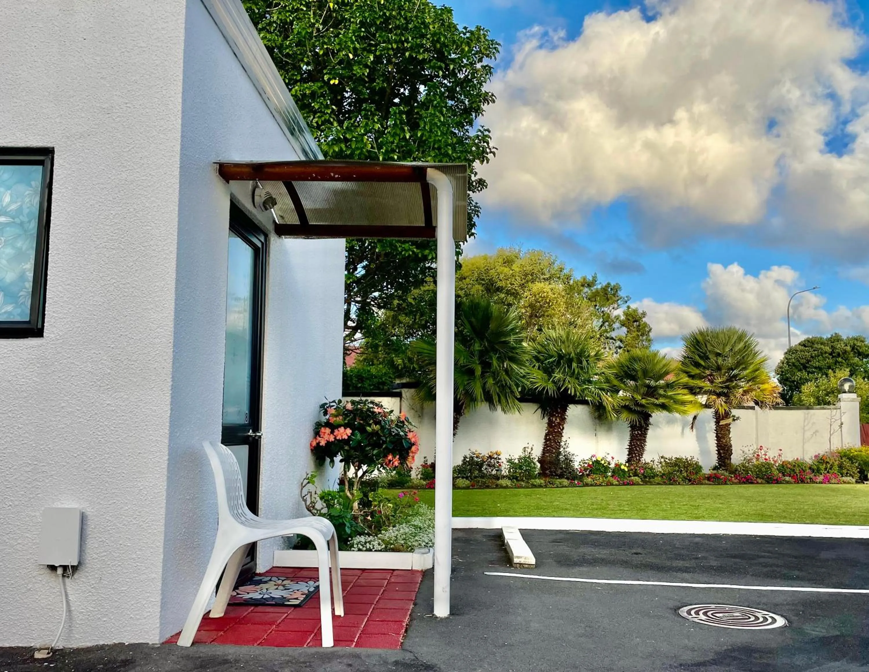 Cascades Motor Lodge