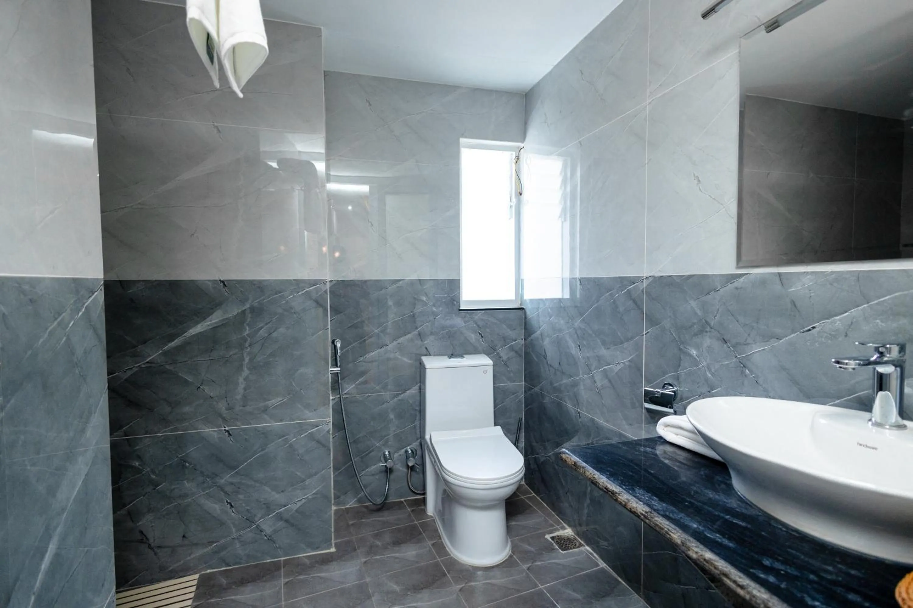 Toilet in SRK Service Apartment And Hotel