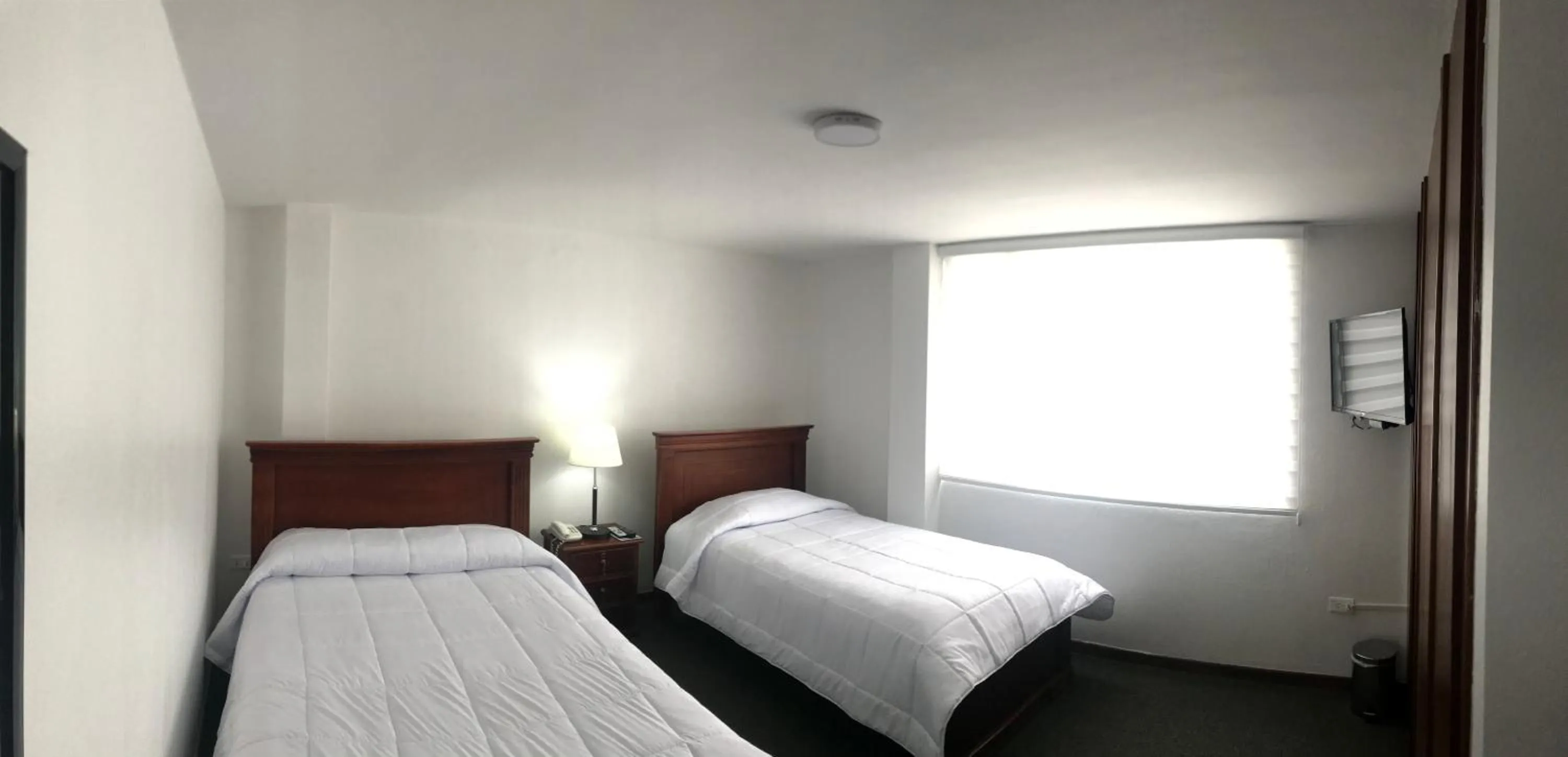 Bedroom, Bed in Altura Rooms & Suites