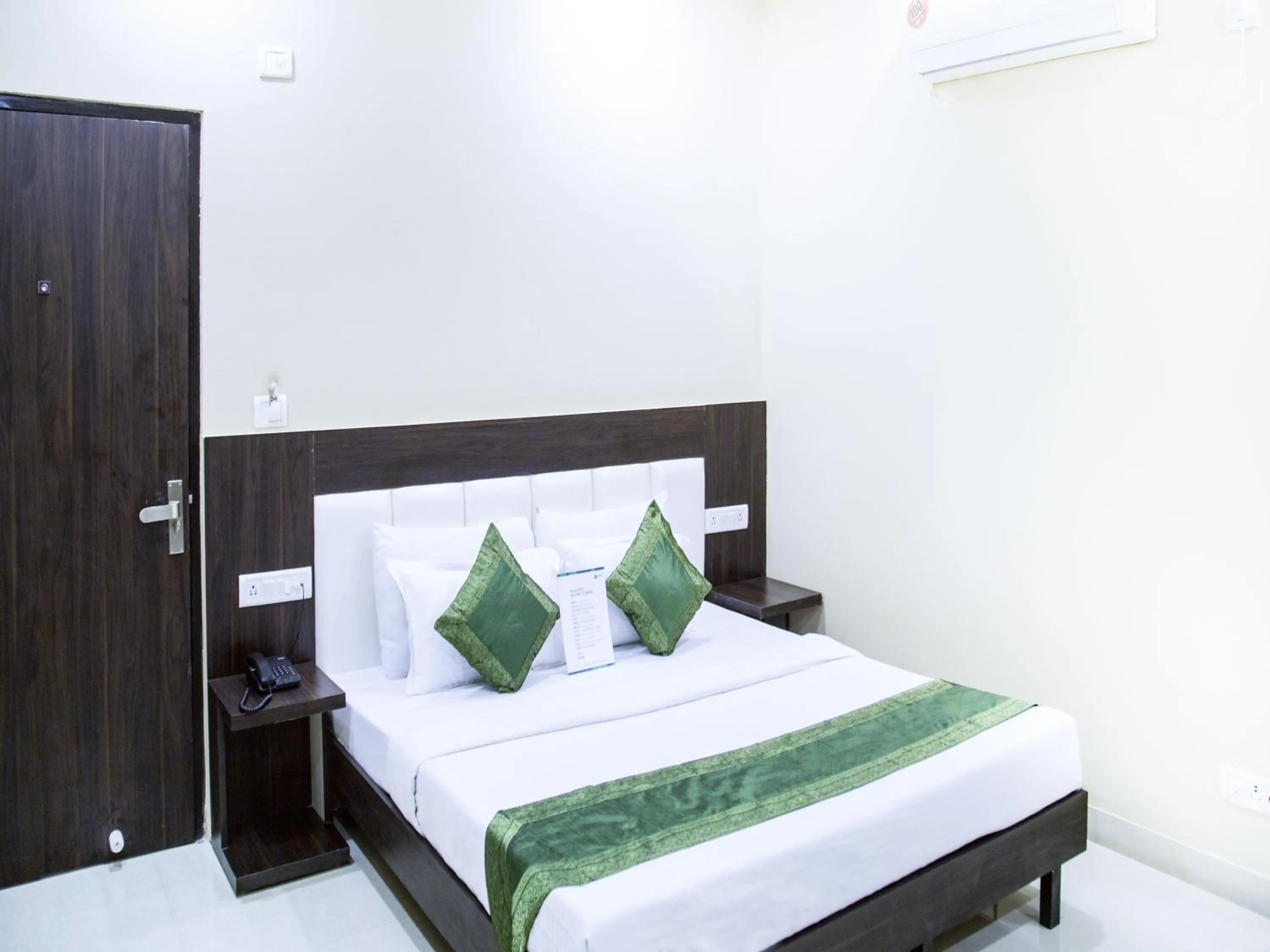 bunk bed, Bed in Taj Haveli Hotel Agra - Walkable Distance From Taj Mahal