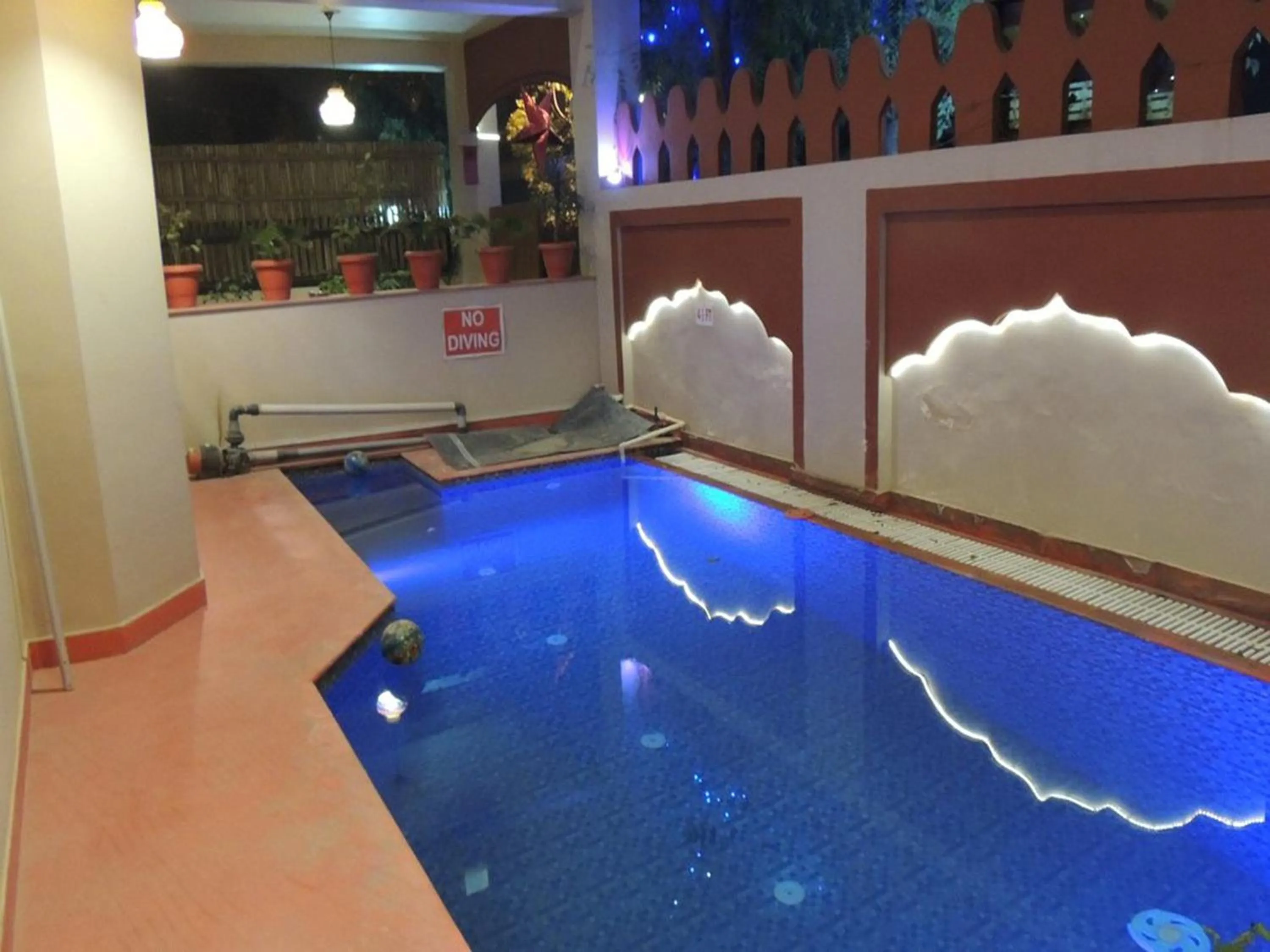 Swimming pool in Taj Haveli Hotel Agra - Walkable Distance From Taj Mahal