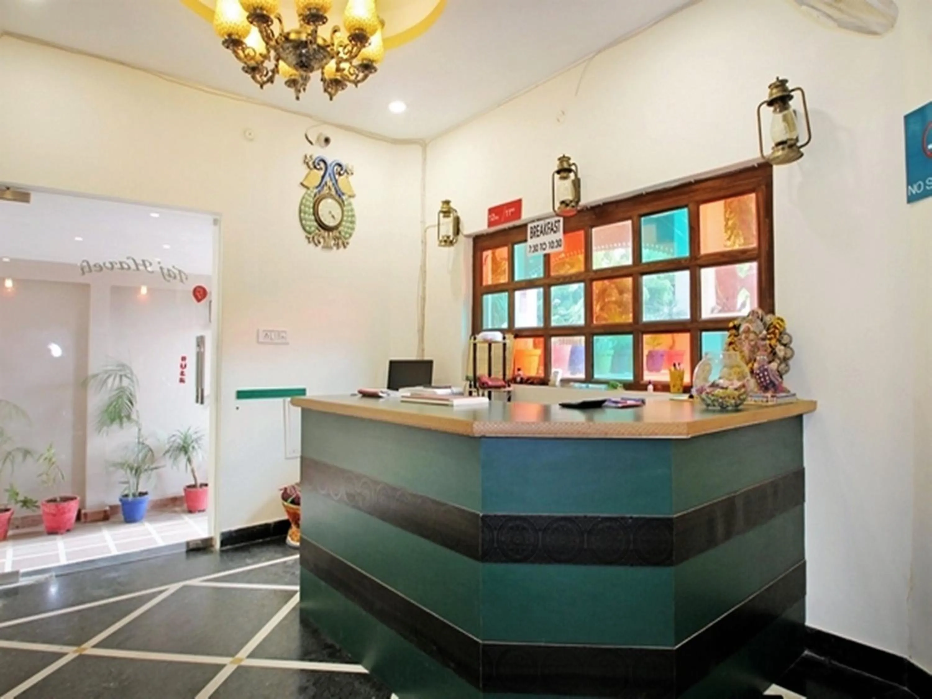 Lobby or reception in Taj Haveli Hotel Agra - Walkable Distance From Taj Mahal