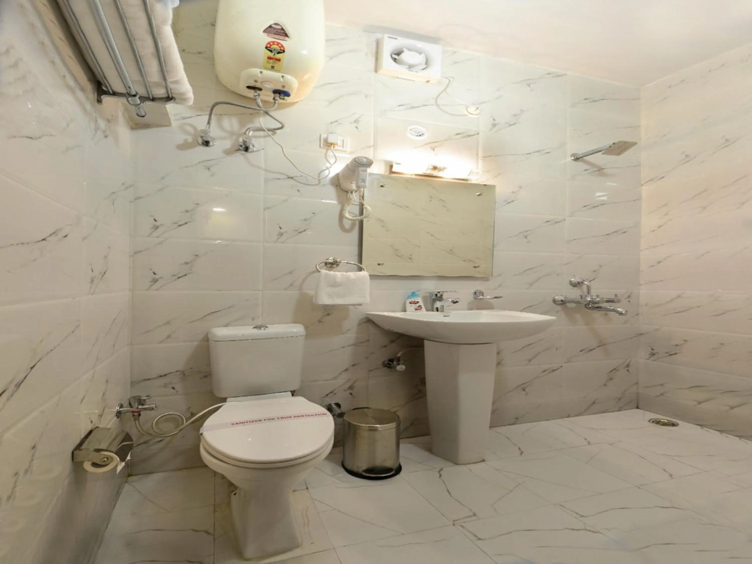 Toilet in Taj Haveli Hotel Agra - Walkable Distance From Taj Mahal