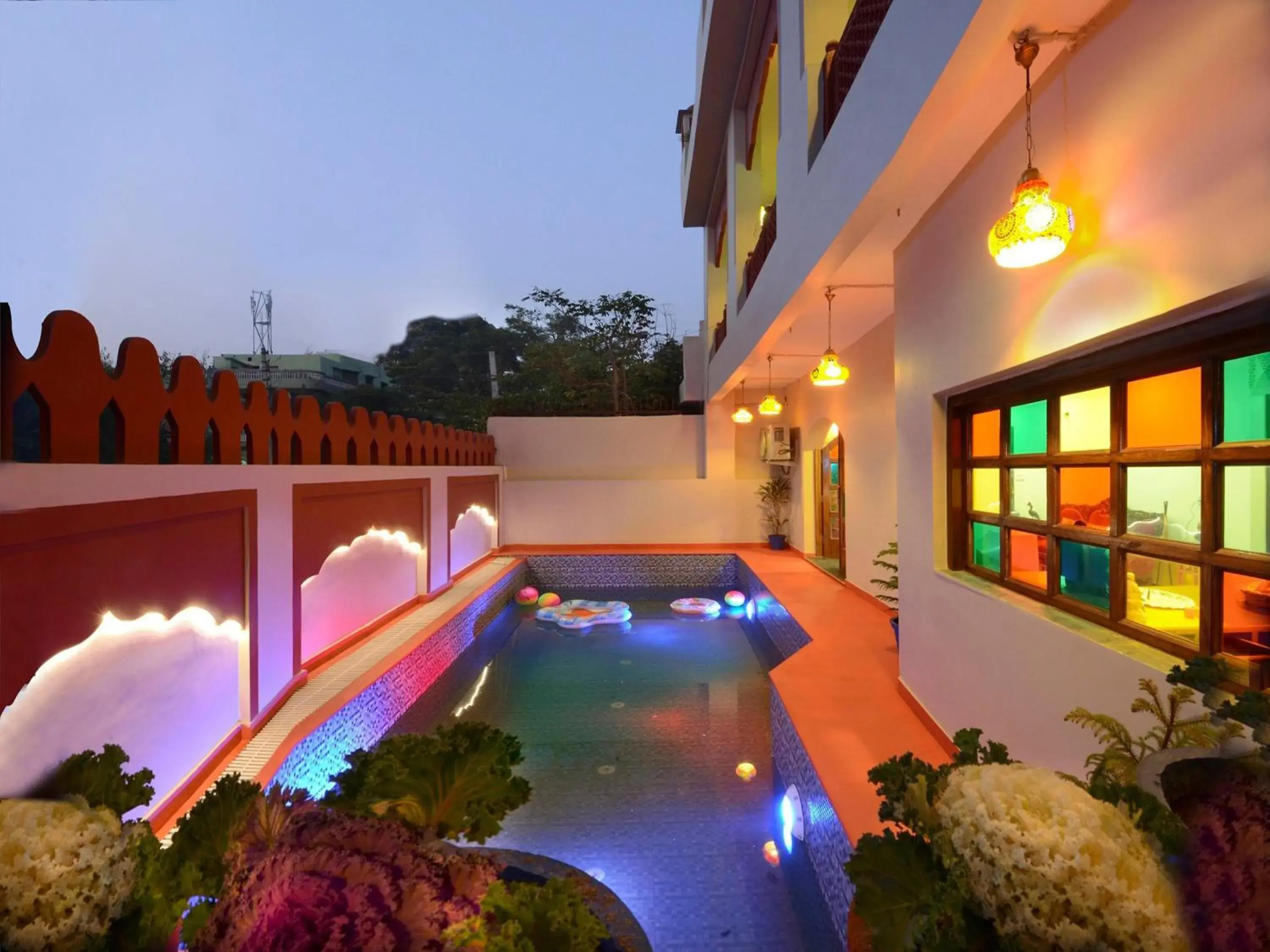 Swimming pool in Taj Haveli Hotel Agra - Walkable Distance From Taj Mahal Swimming pool in Taj Haveli Hotel Agra - Walkable Distance From Taj Mahal