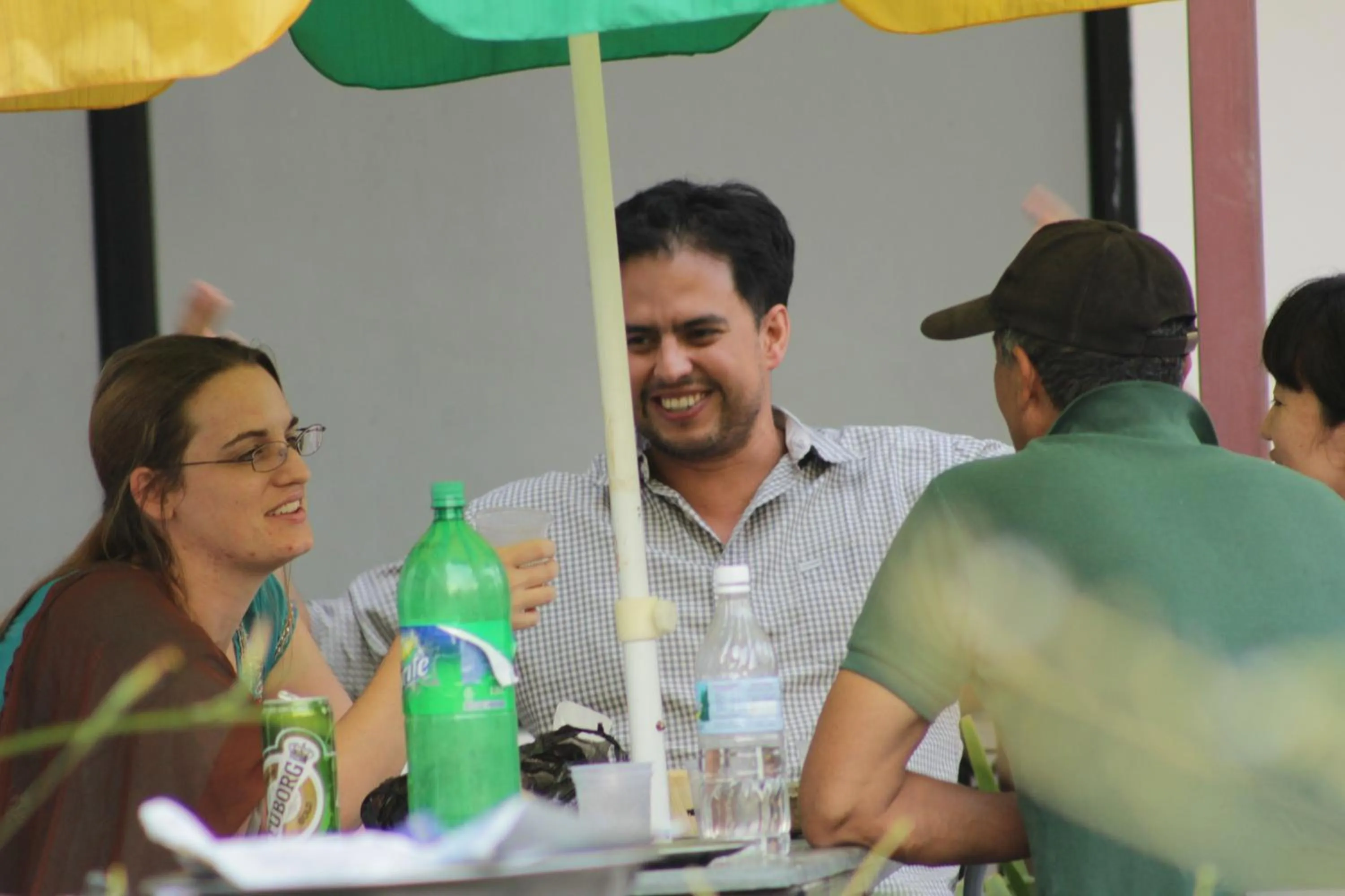 Restaurant/places to eat in Hotel Heranya