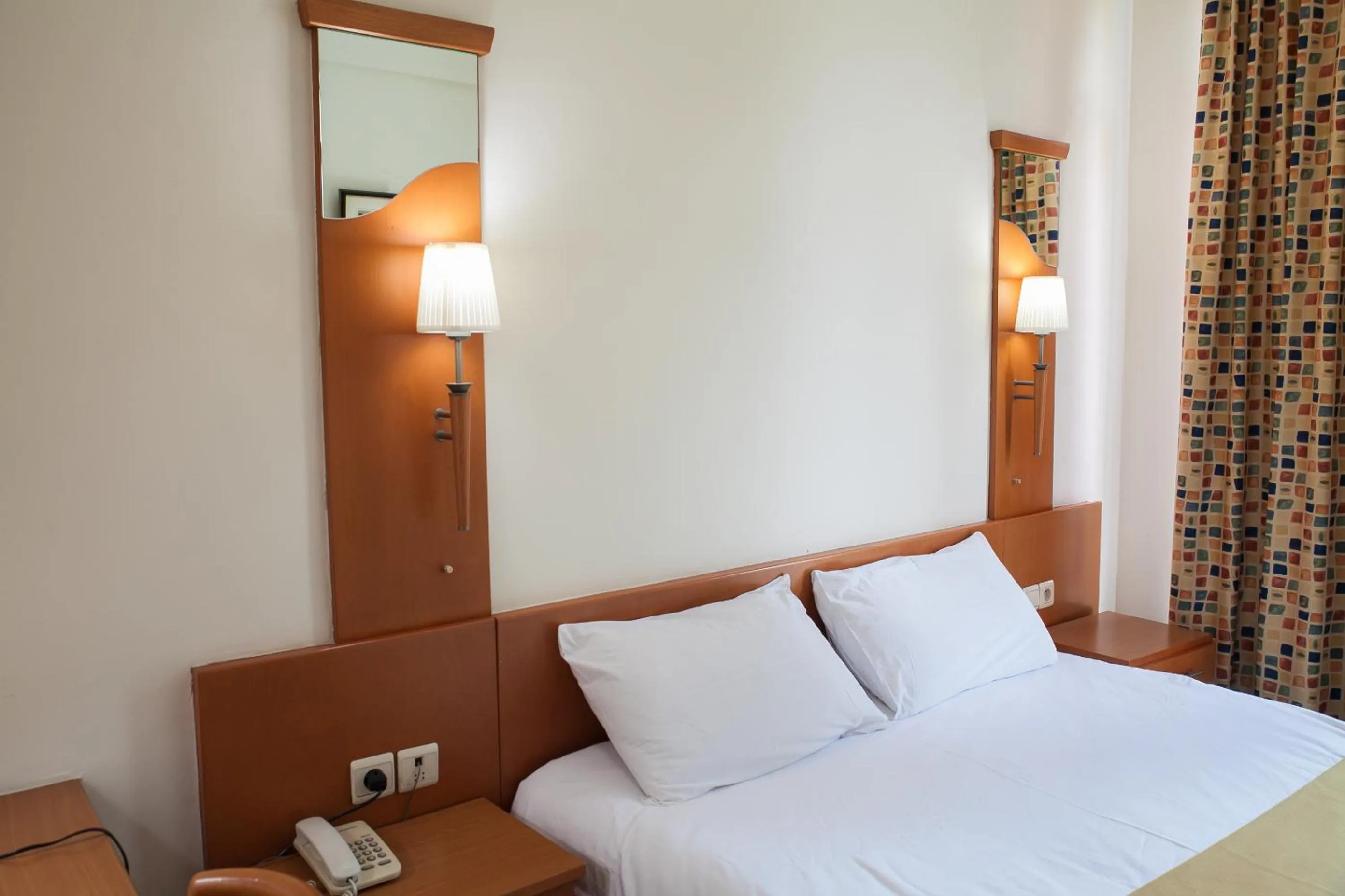 bunk bed, Bed in Gorillas City Centre Hotel