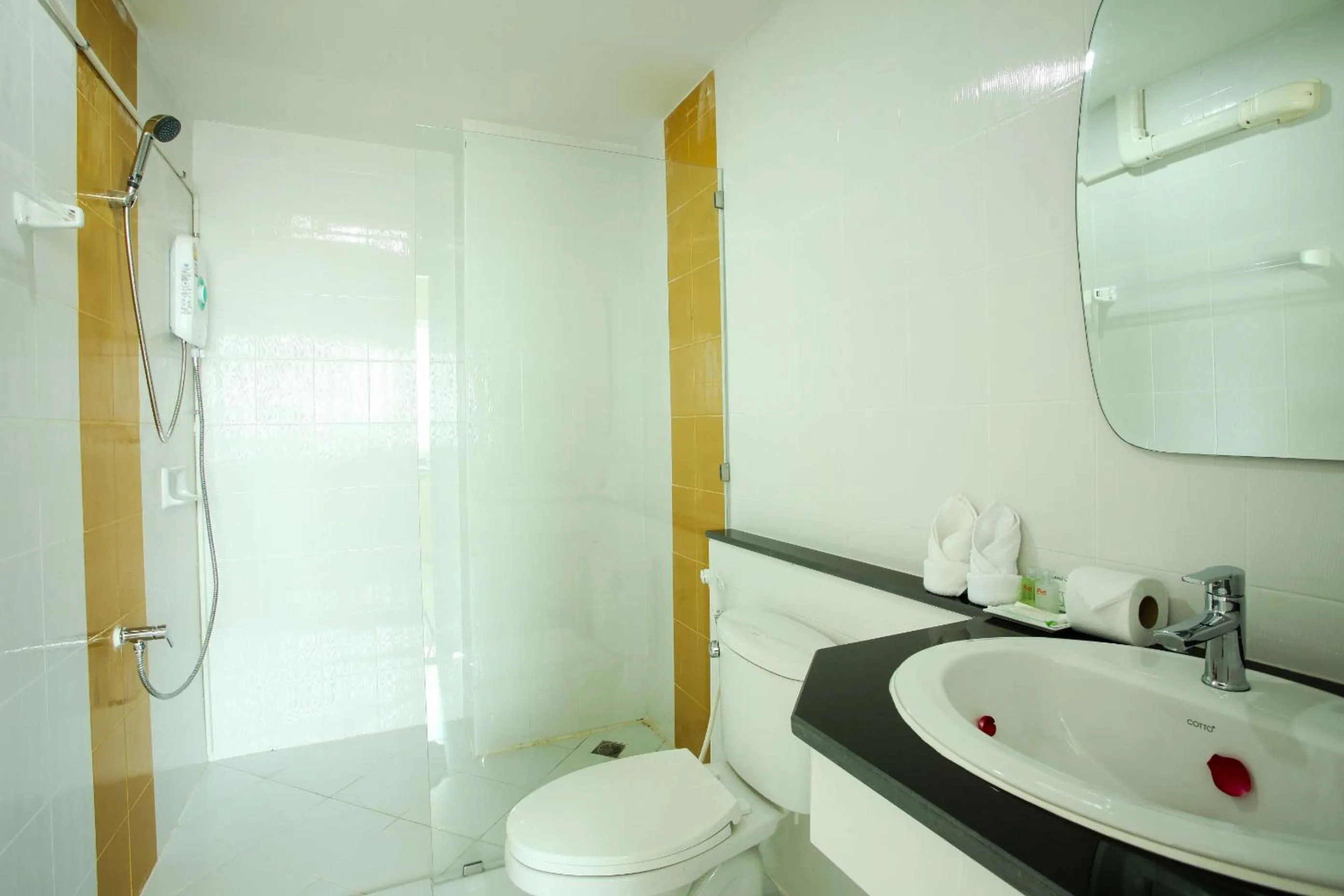 Bathroom in Patt Serviced Apartments