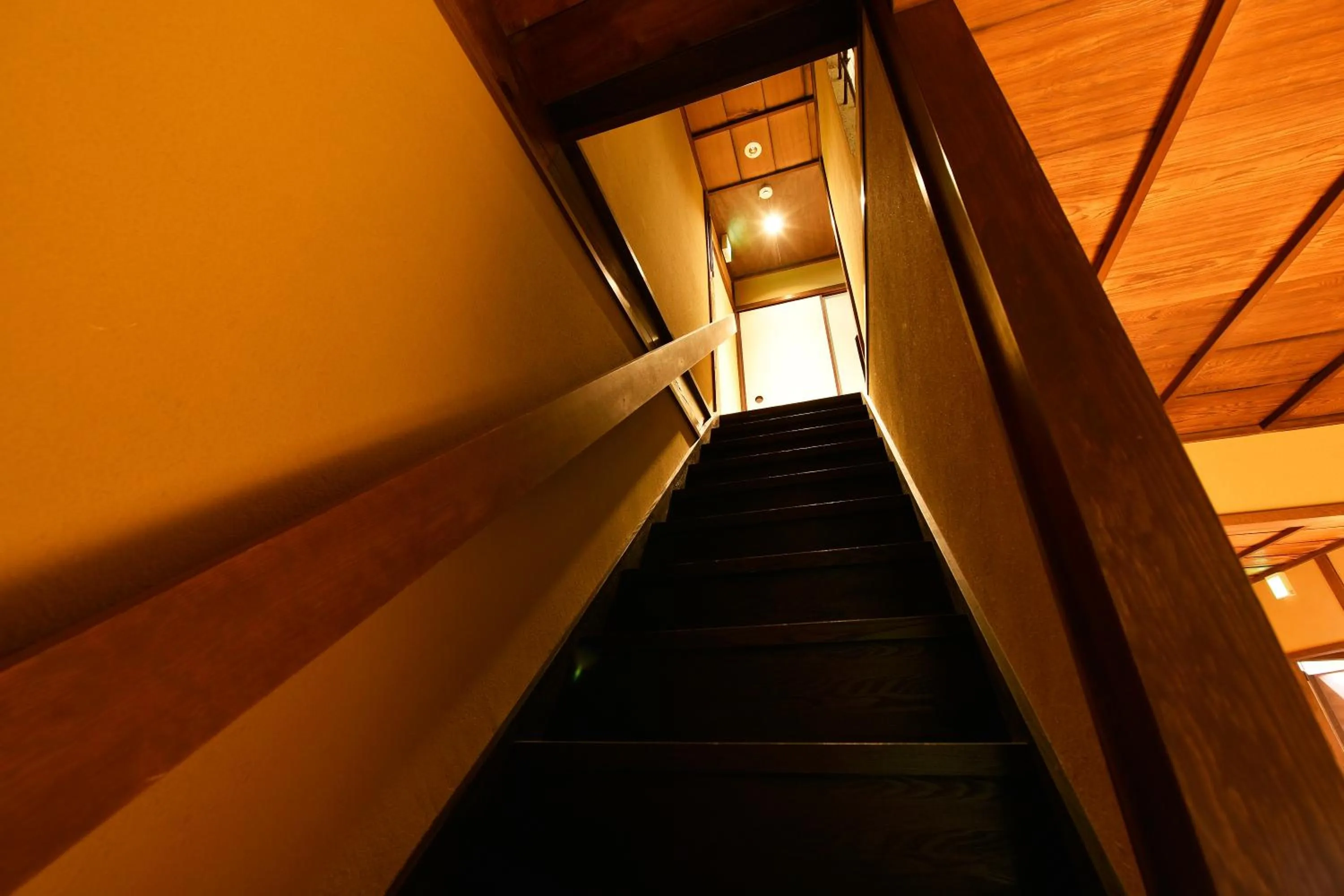 Area and facilities in Kuraya Kiyomizu Gojo