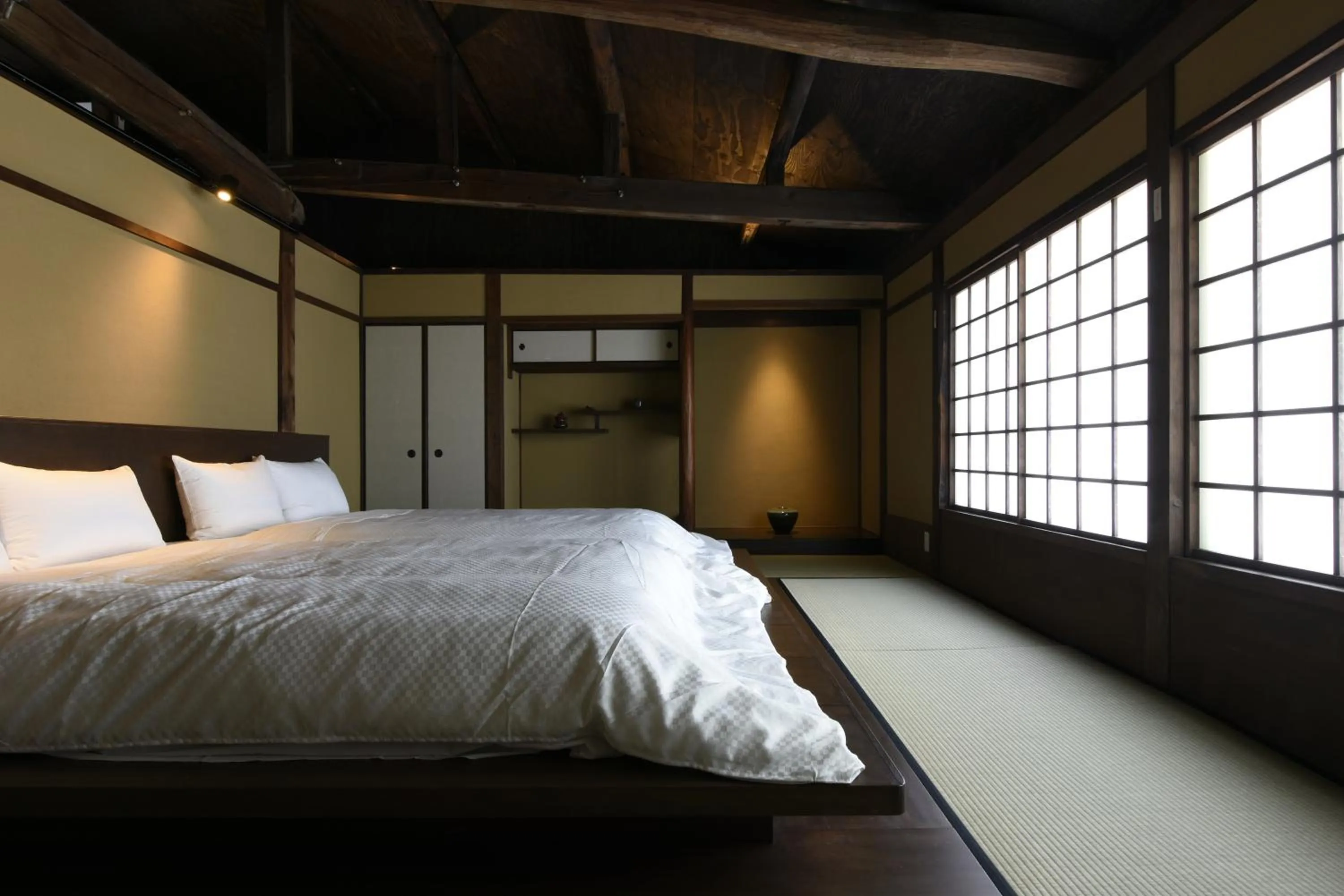 Bedroom, Bed in Kuraya Kiyomizu Gojo