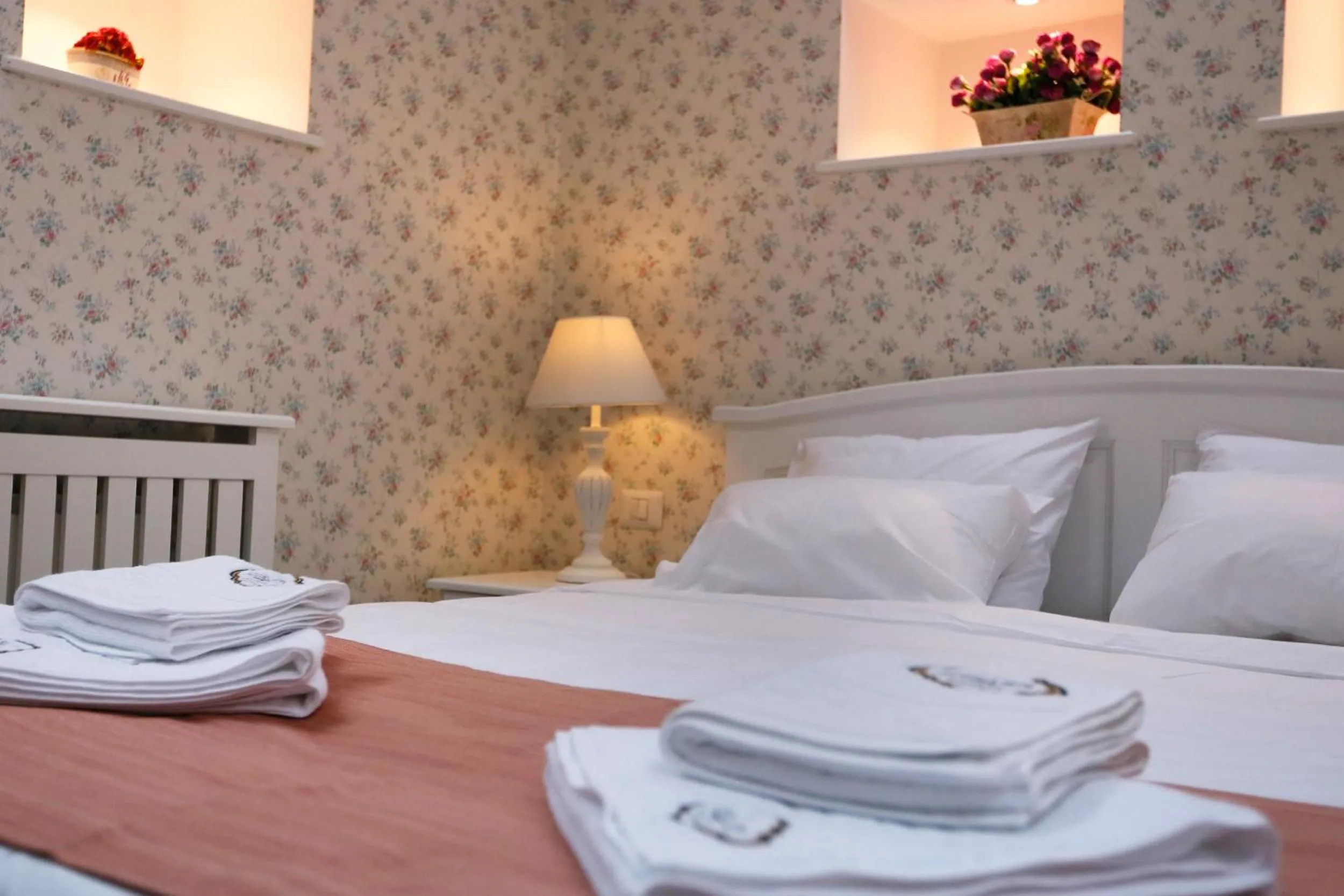 Decorative detail in Hotel Les Jardins Carol