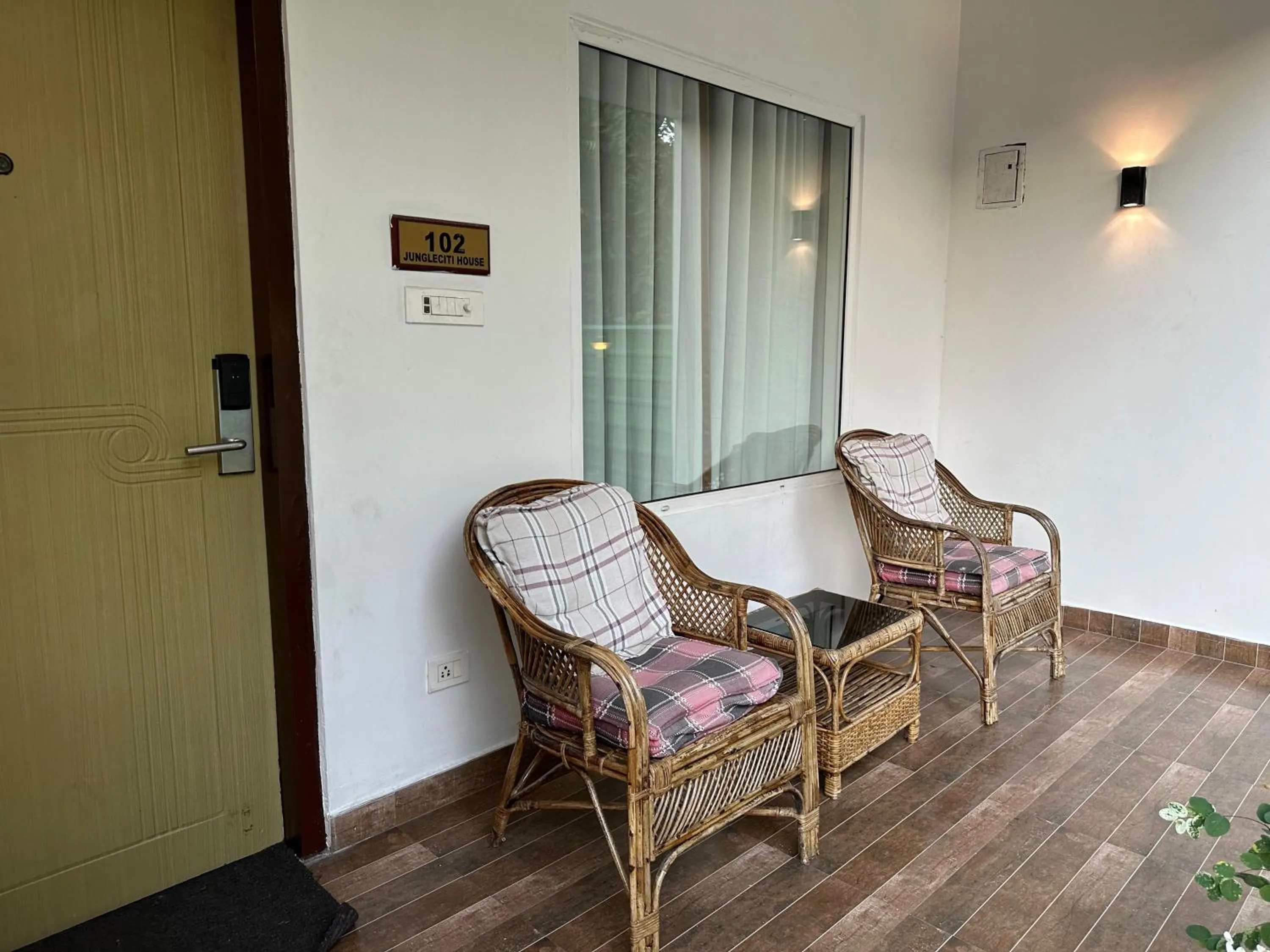 Photo of the whole room in Jungleciti House, Kaziranga National Park