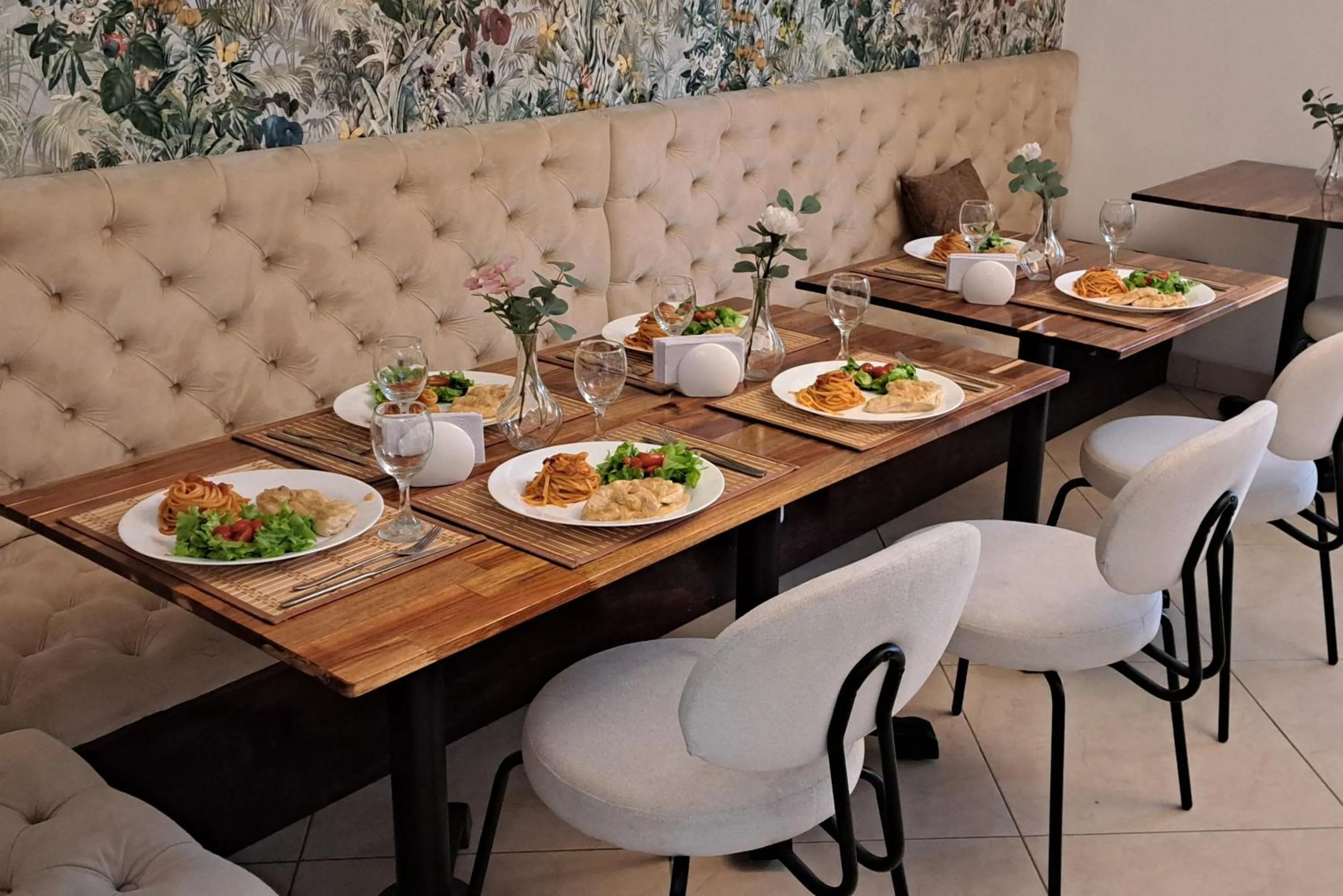 Restaurant/places to eat in Casa Sileo - boutique Hotel