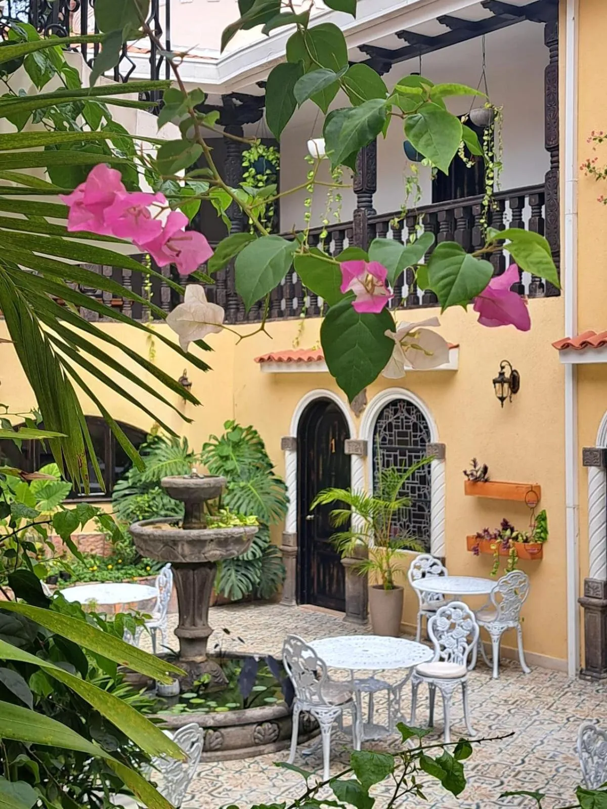 Patio in Casa Sileo - boutique Hotel