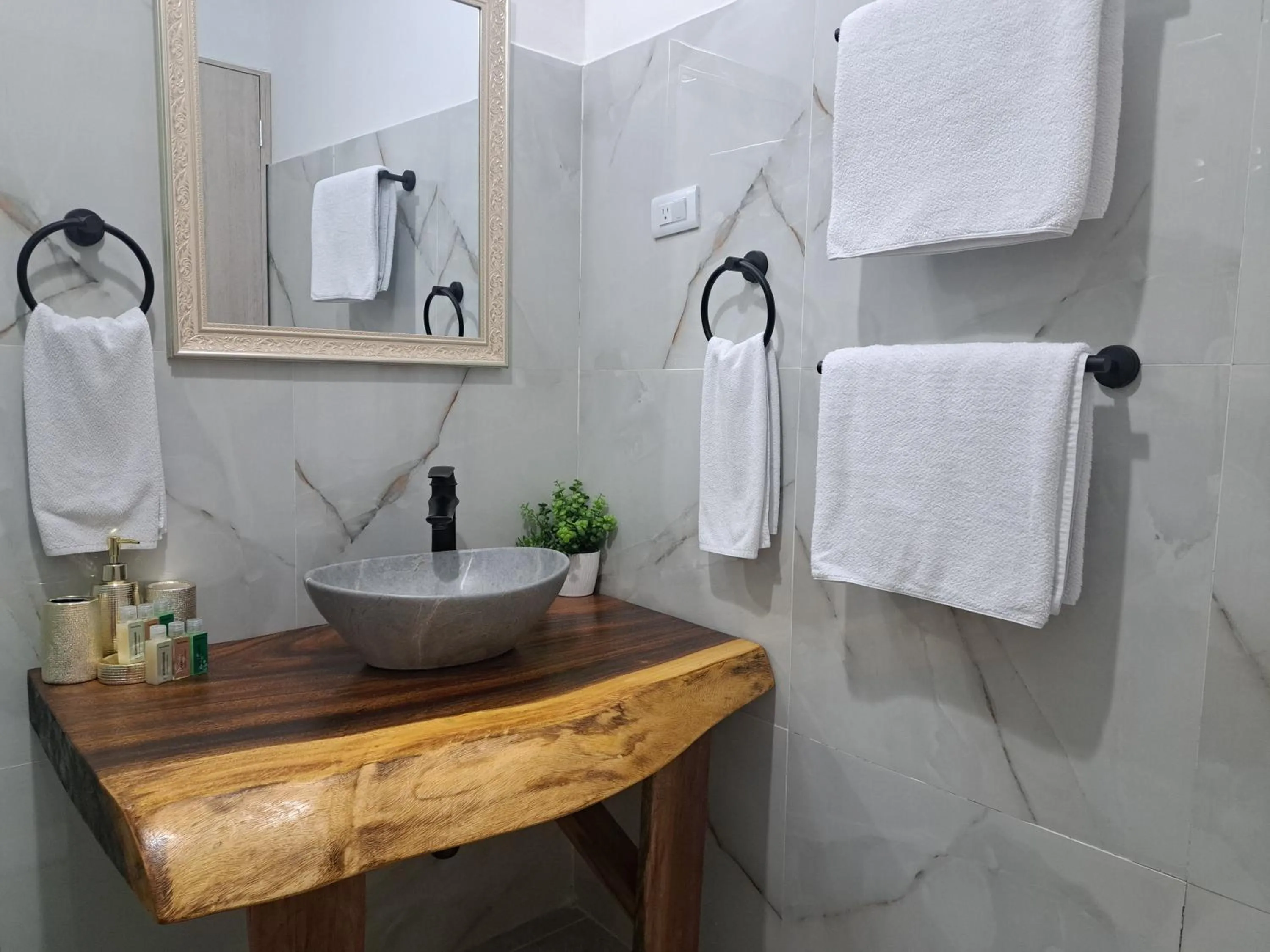 Bathroom in Casa Sileo - boutique Hotel
